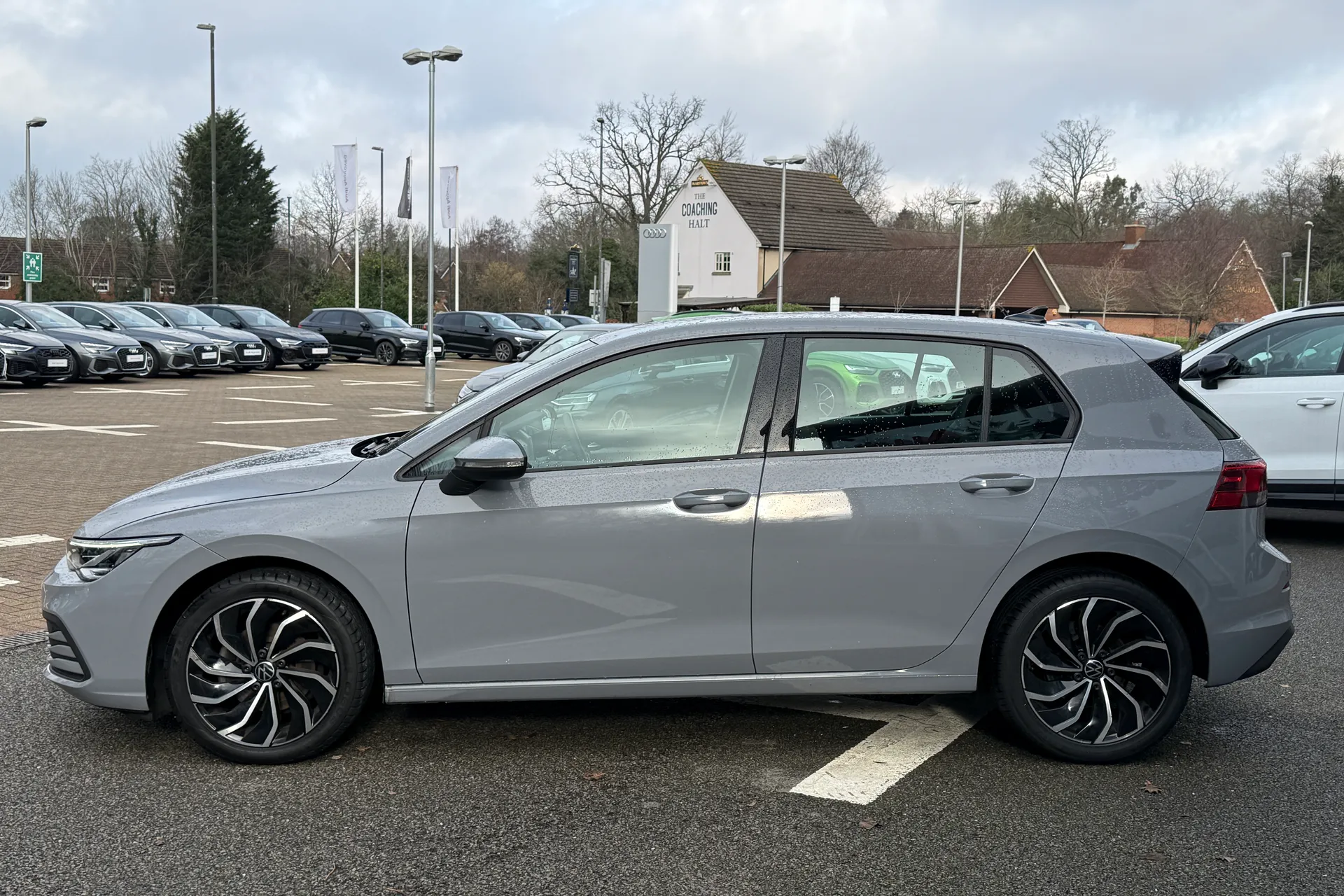 VOLKSWAGEN GOLF thumbnail image number 44