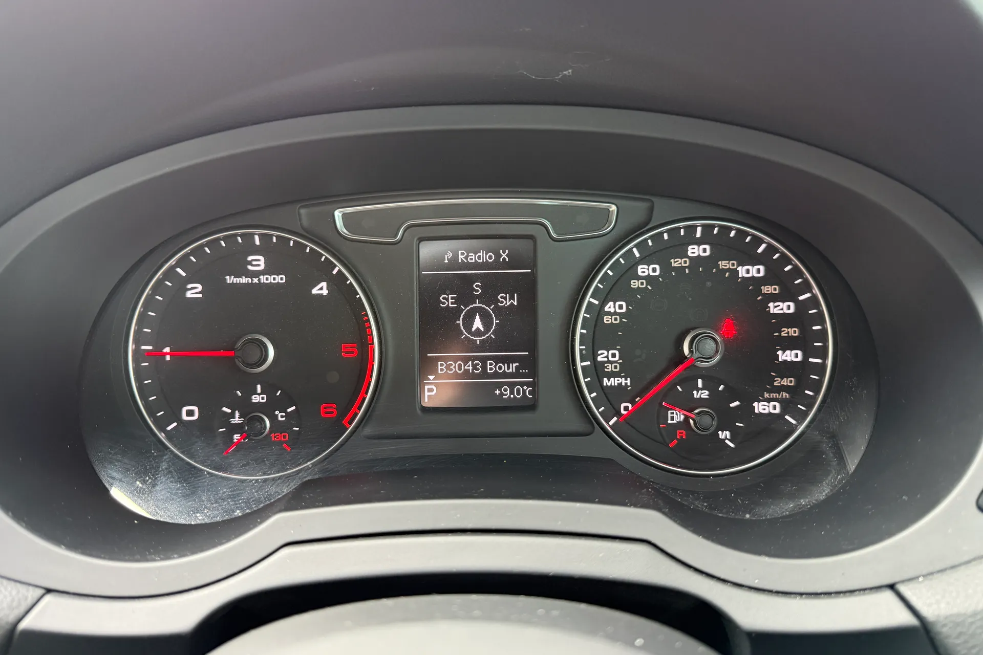 Audi Q3 thumbnail image number 5