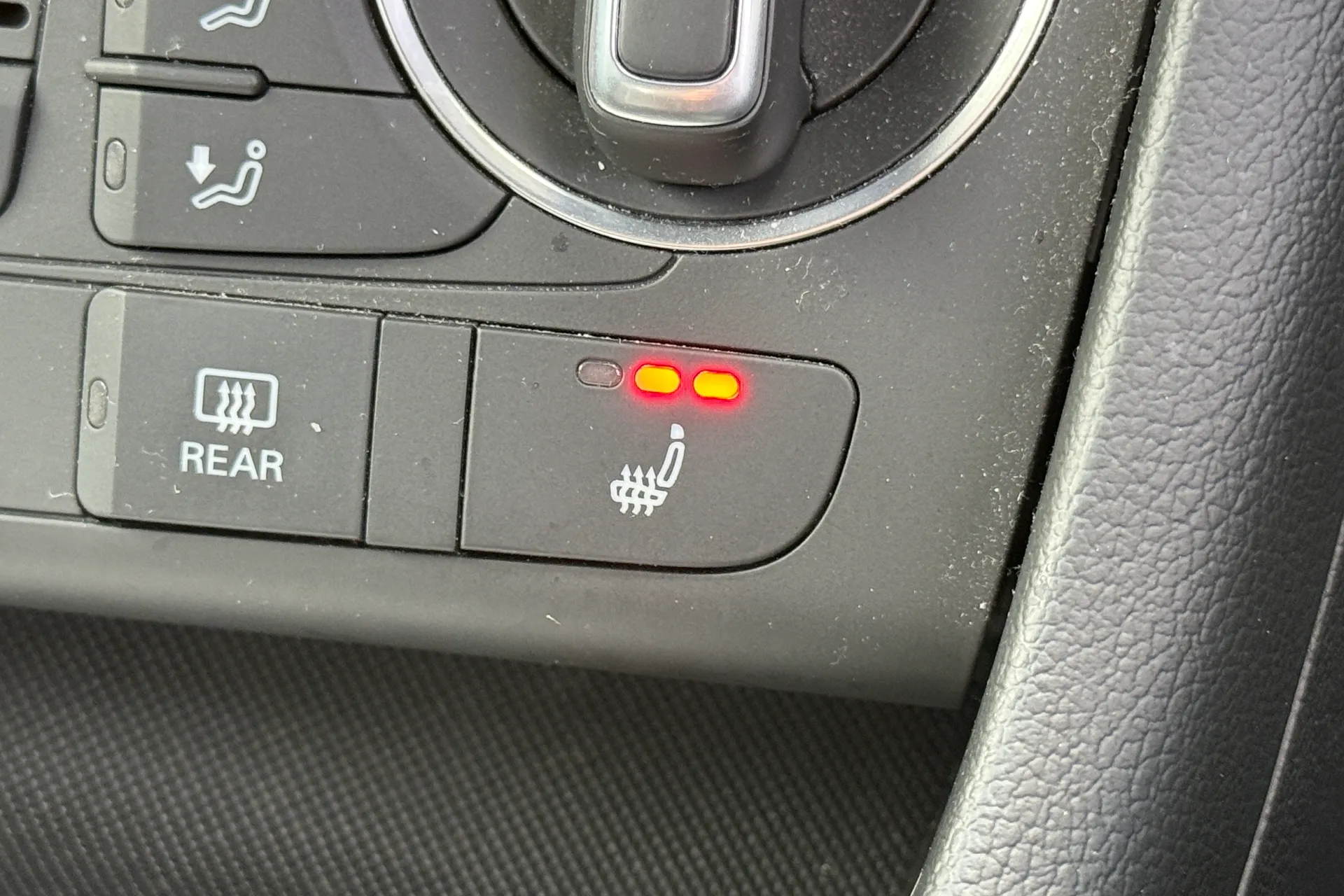 Audi Q3 thumbnail image number 6