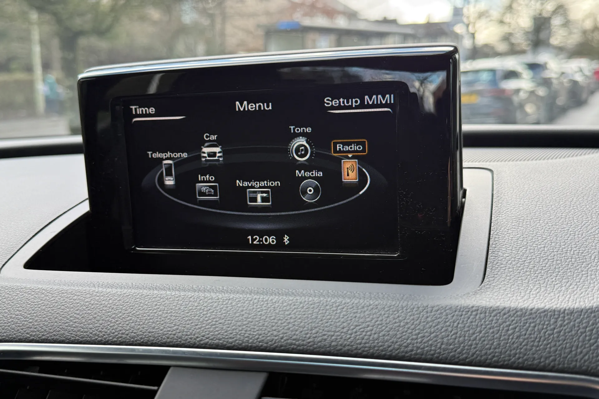 Audi Q3 thumbnail image number 8