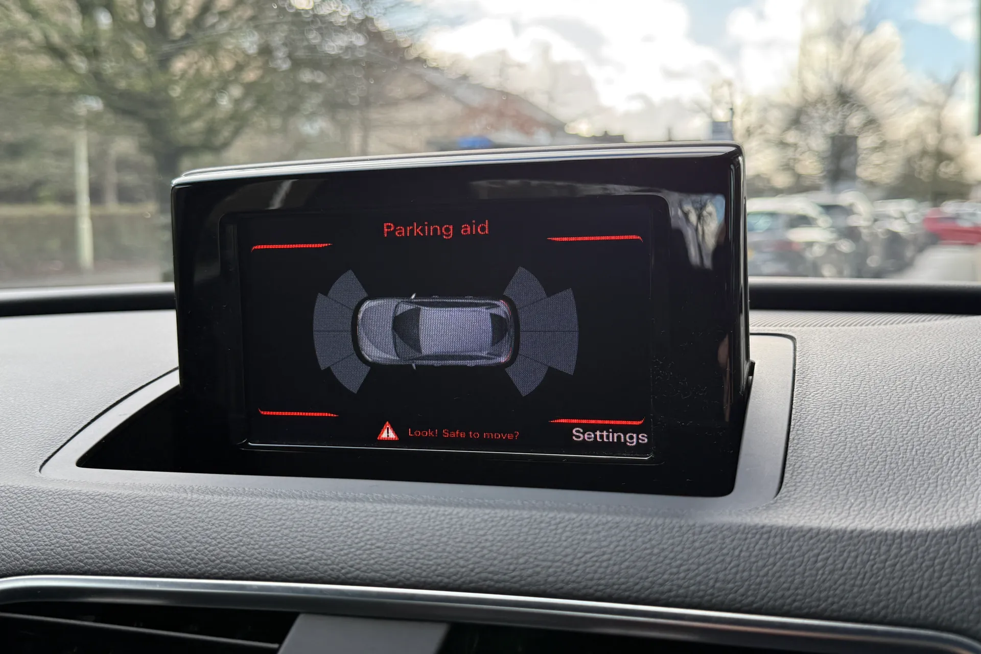 Audi Q3 thumbnail image number 67