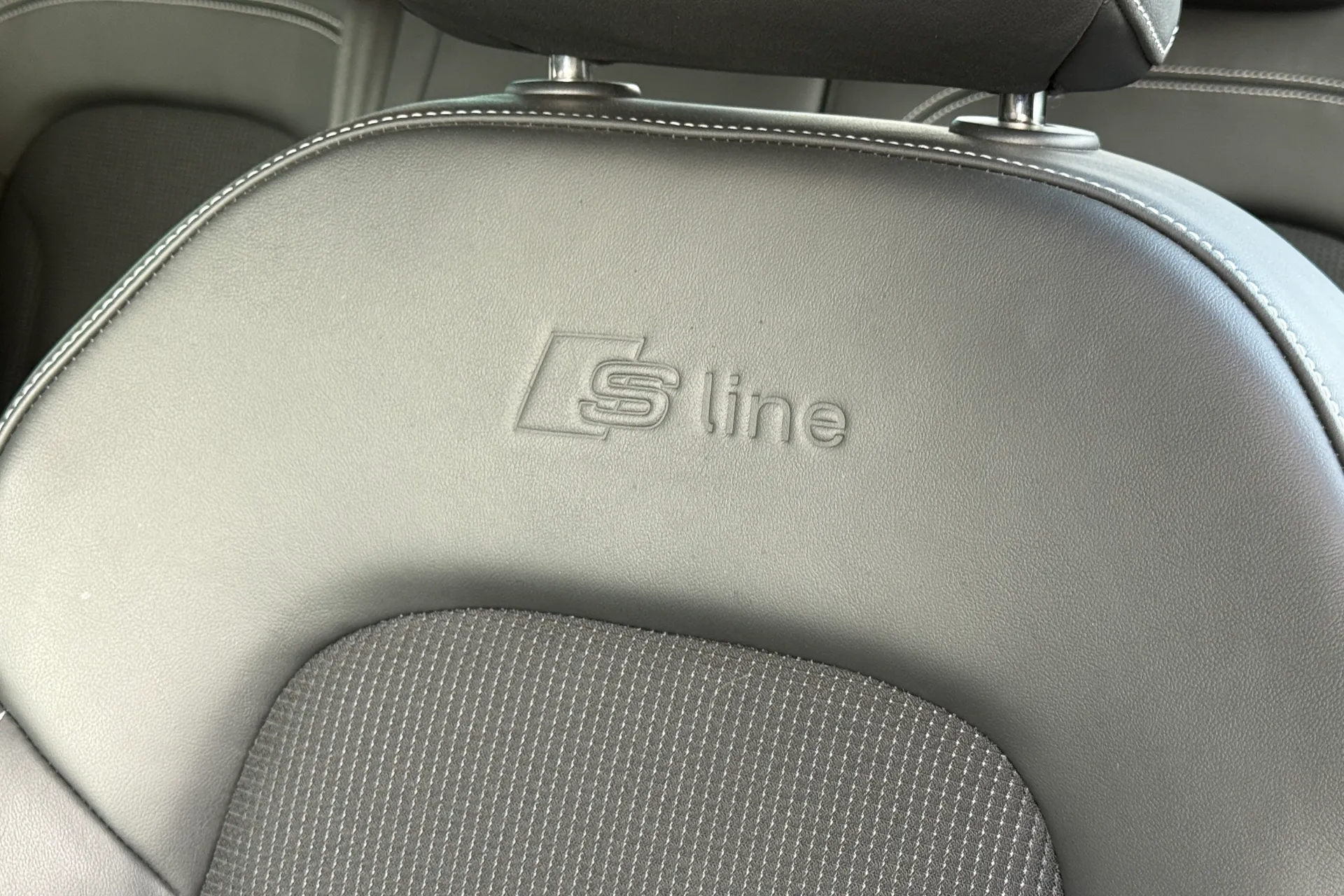 Audi Q3 thumbnail image number 59