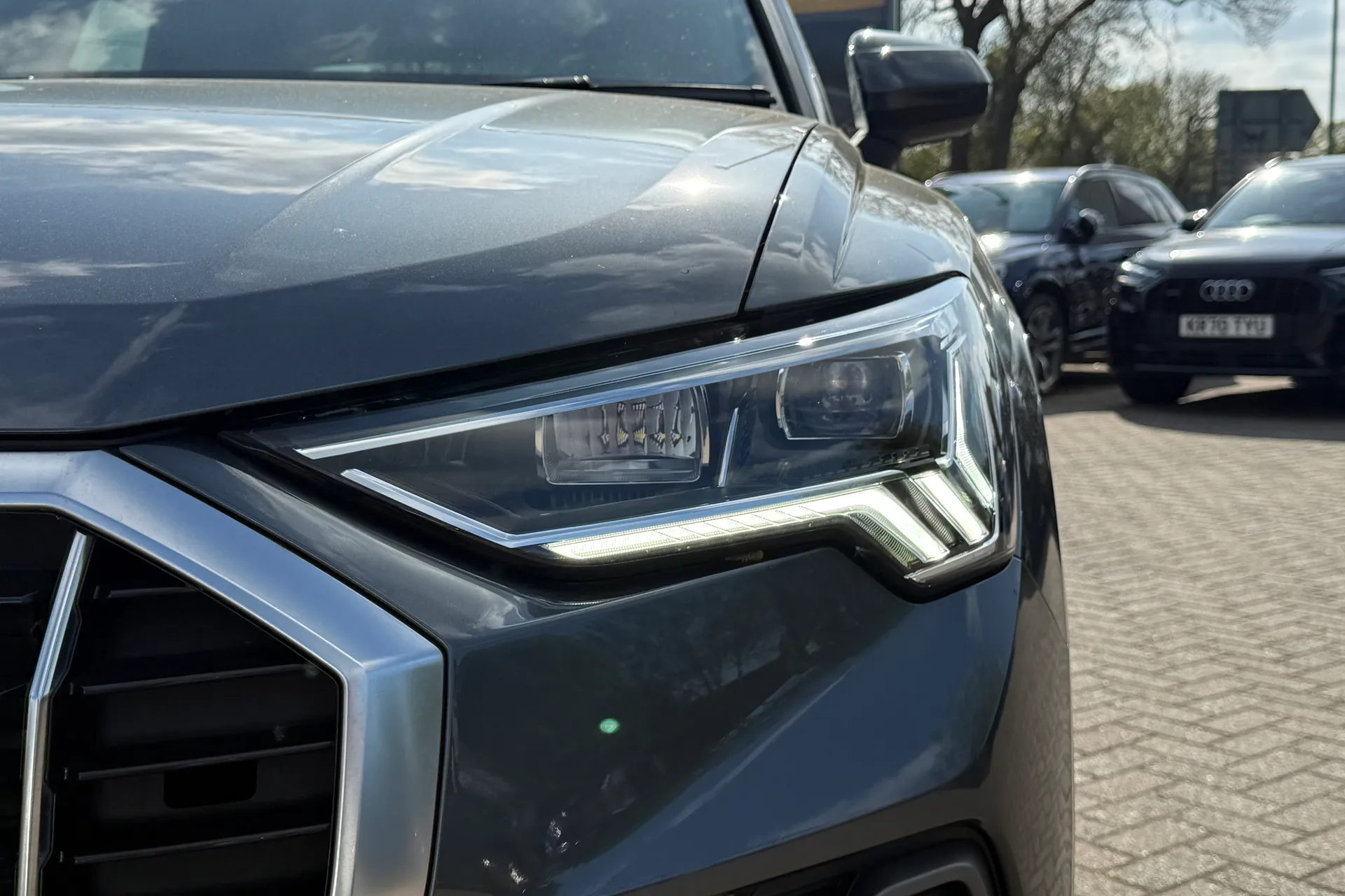 Audi Q3 thumbnail image number 54