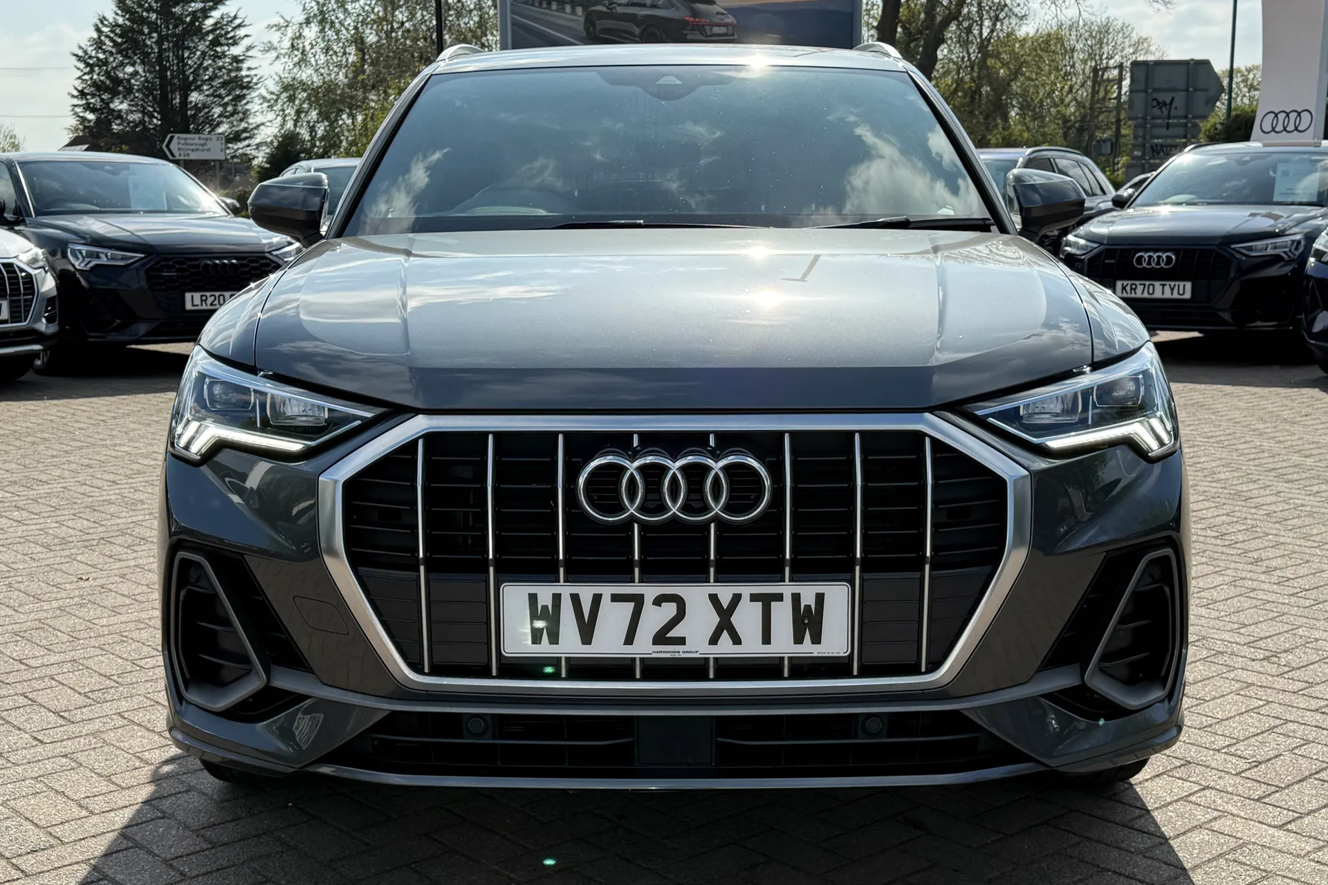 Audi Q3 thumbnail image number 26