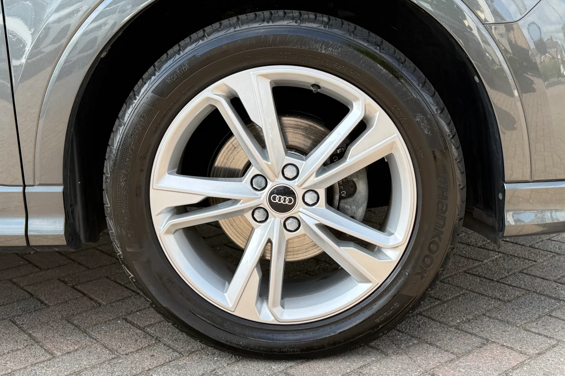 Audi Q3 thumbnail image number 49