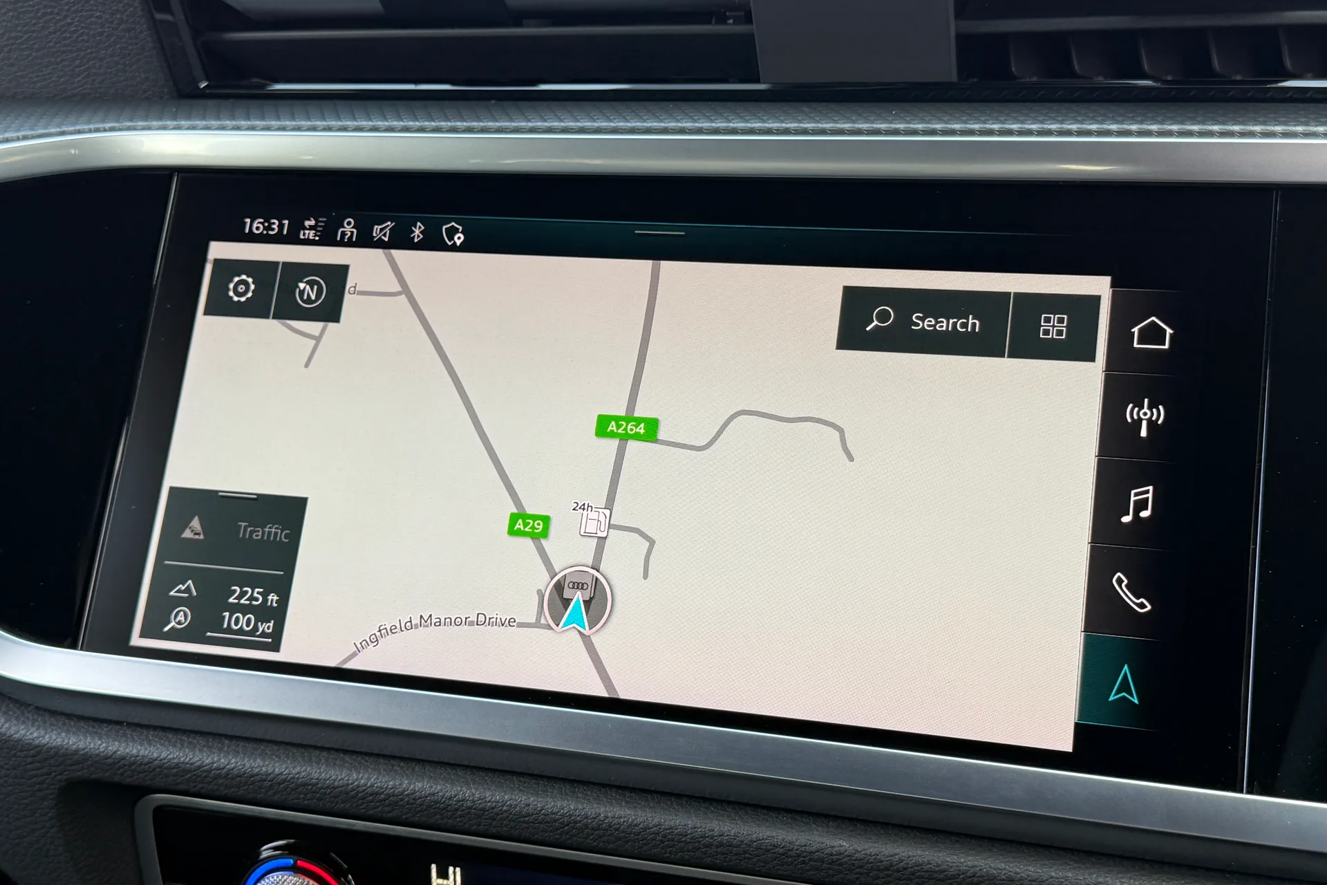 Audi Q3 thumbnail image number 5