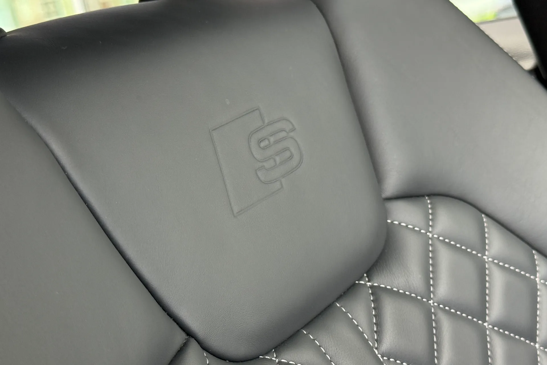 Audi Q5 thumbnail image number 35