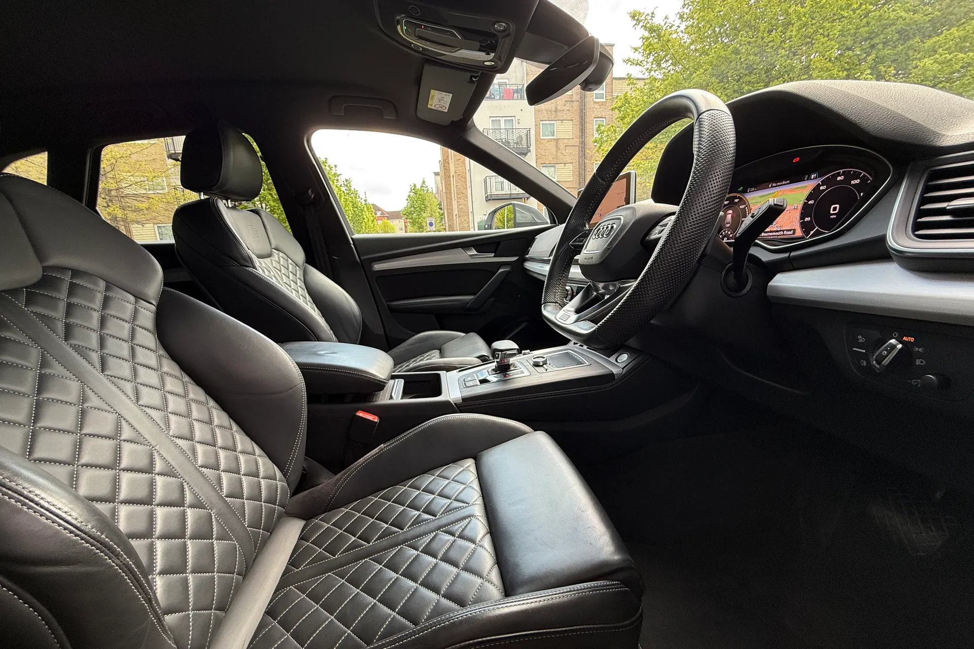 Audi Q5 thumbnail image number 40
