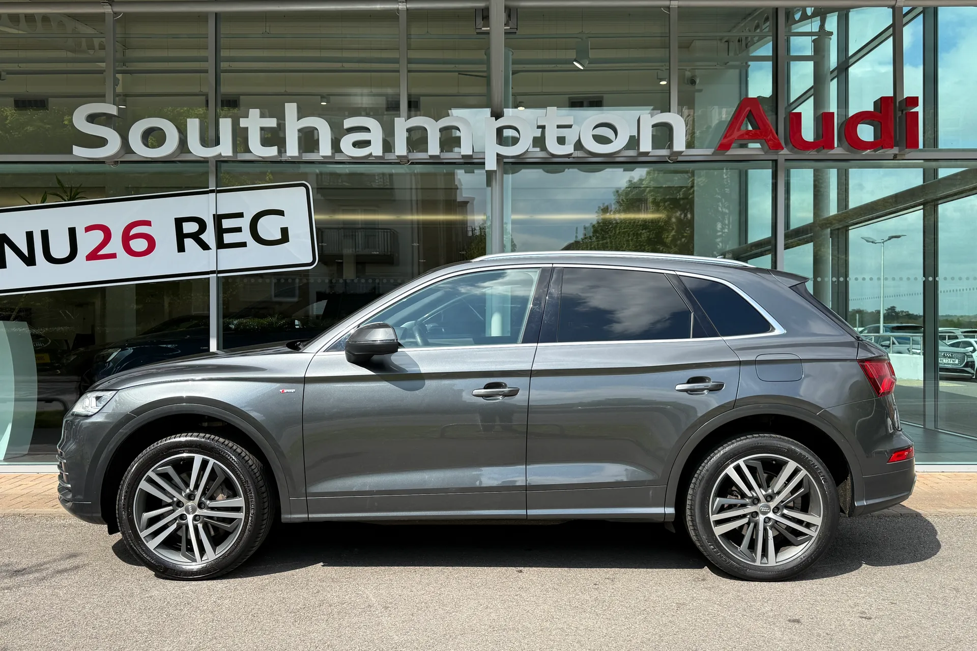 Audi Q5 thumbnail image number 59