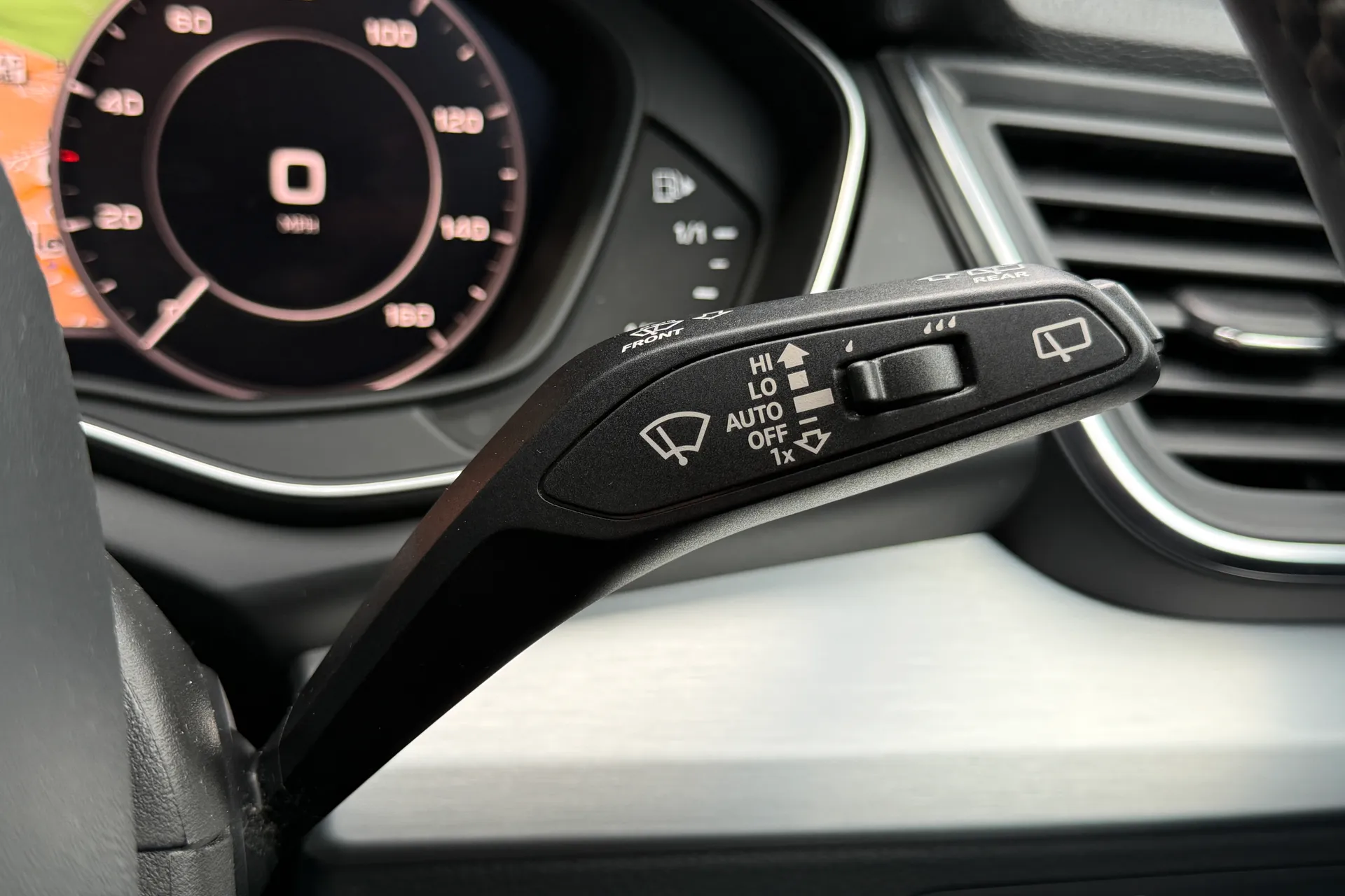 Audi Q5 thumbnail image number 20