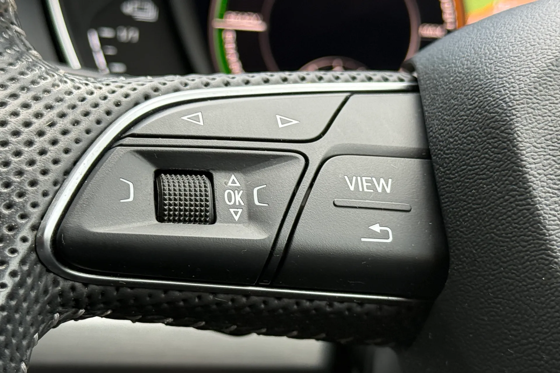 Audi Q5 thumbnail image number 17