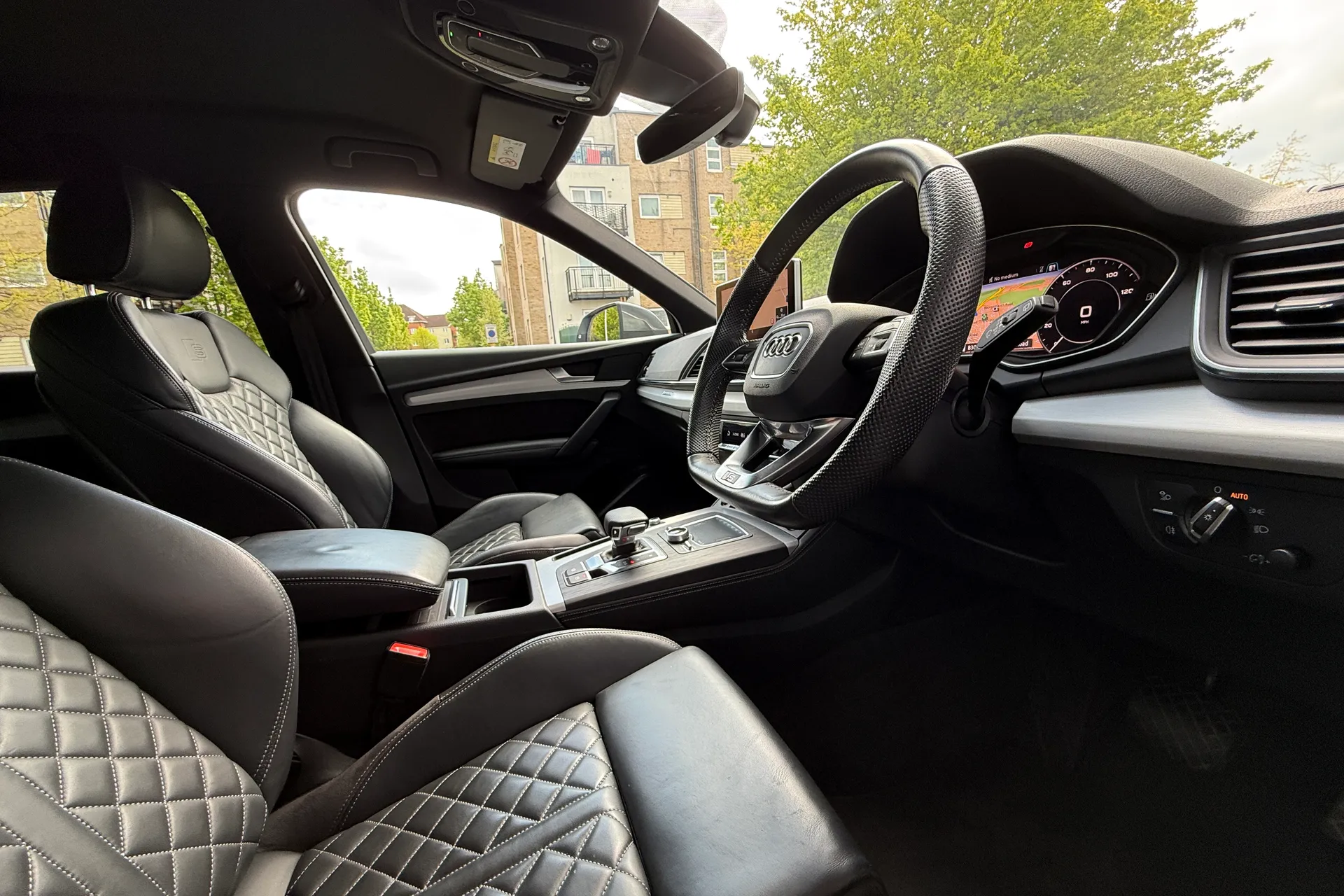 Audi Q5 thumbnail image number 13