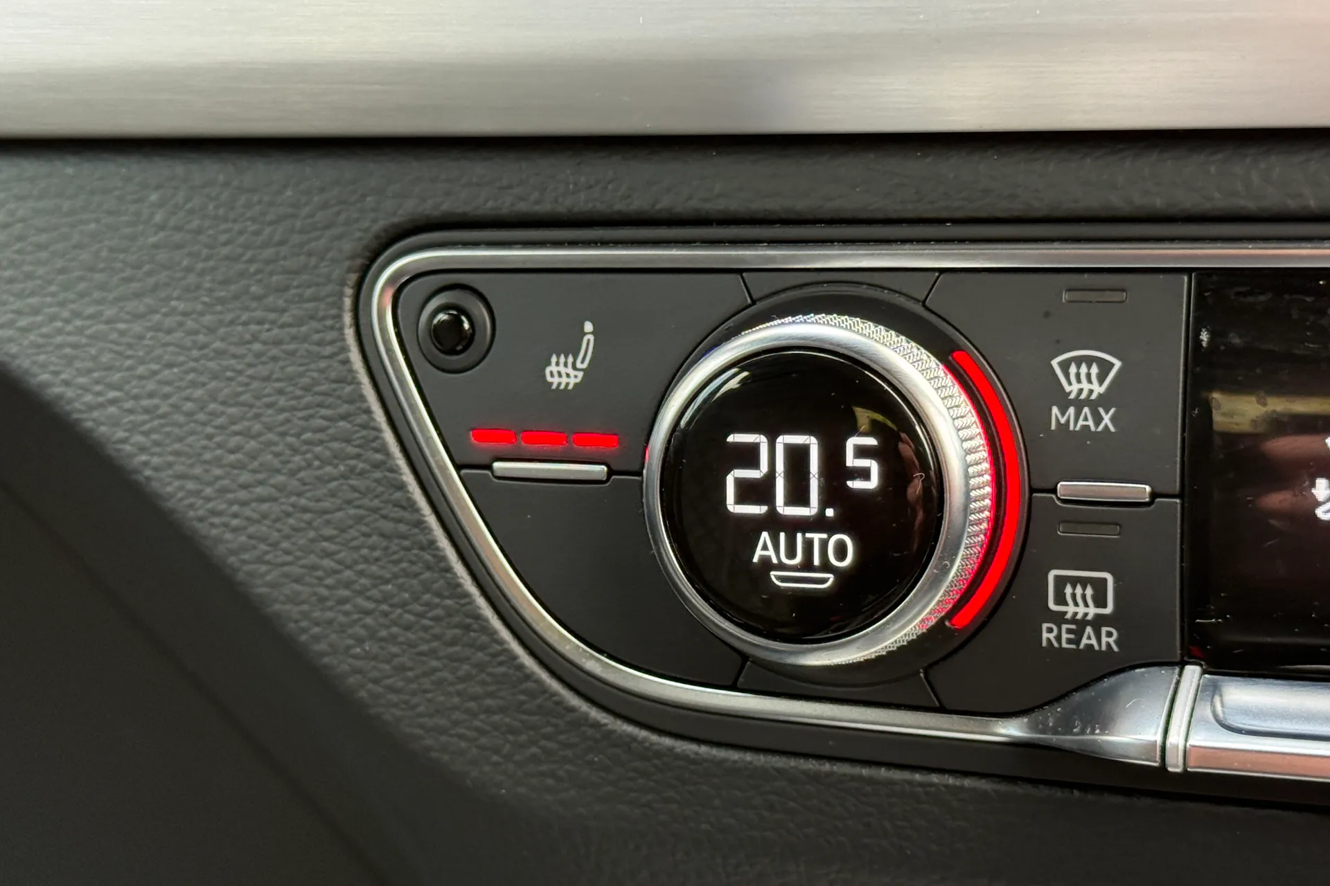 Audi Q5 thumbnail image number 6
