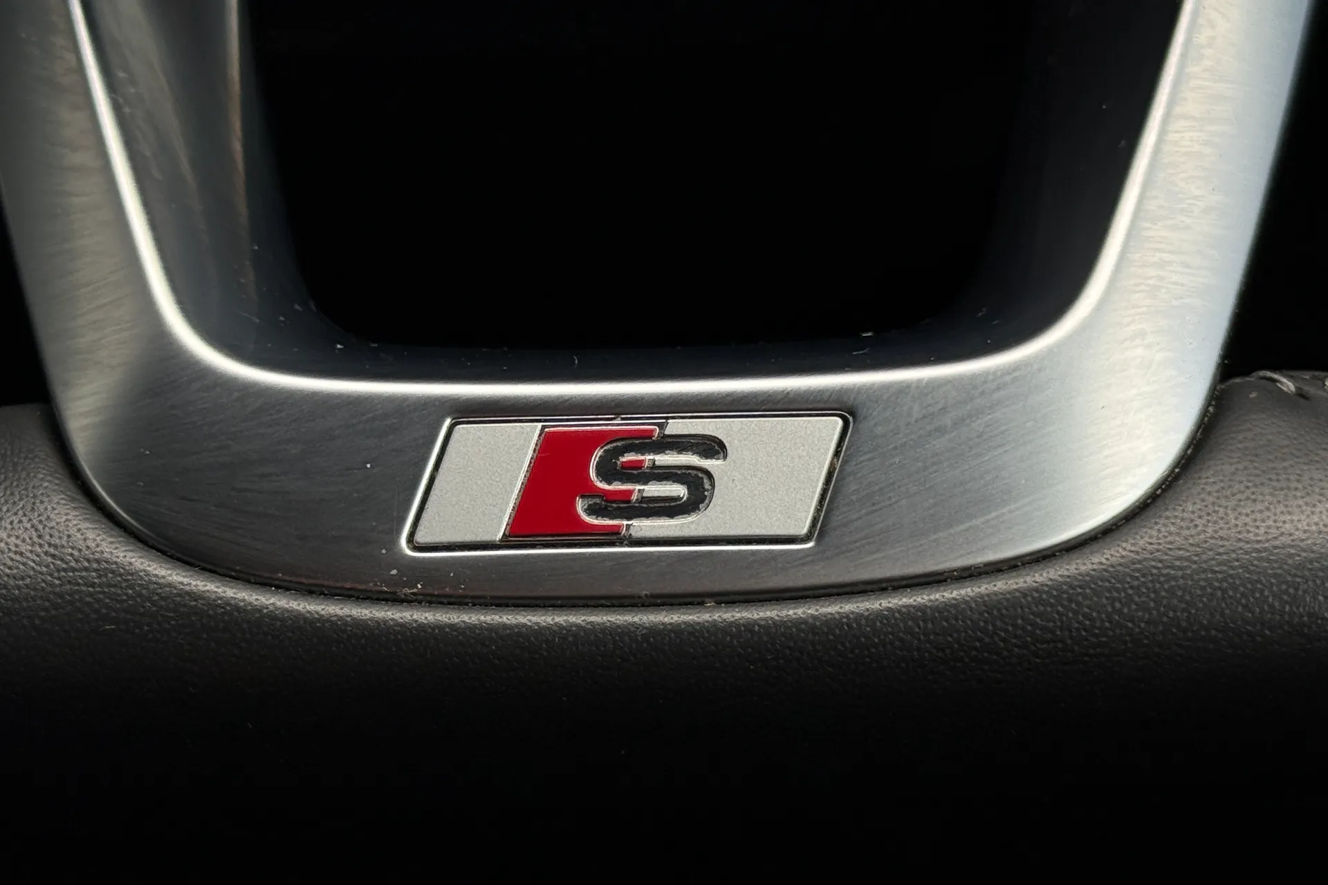 Audi Q5 thumbnail image number 18