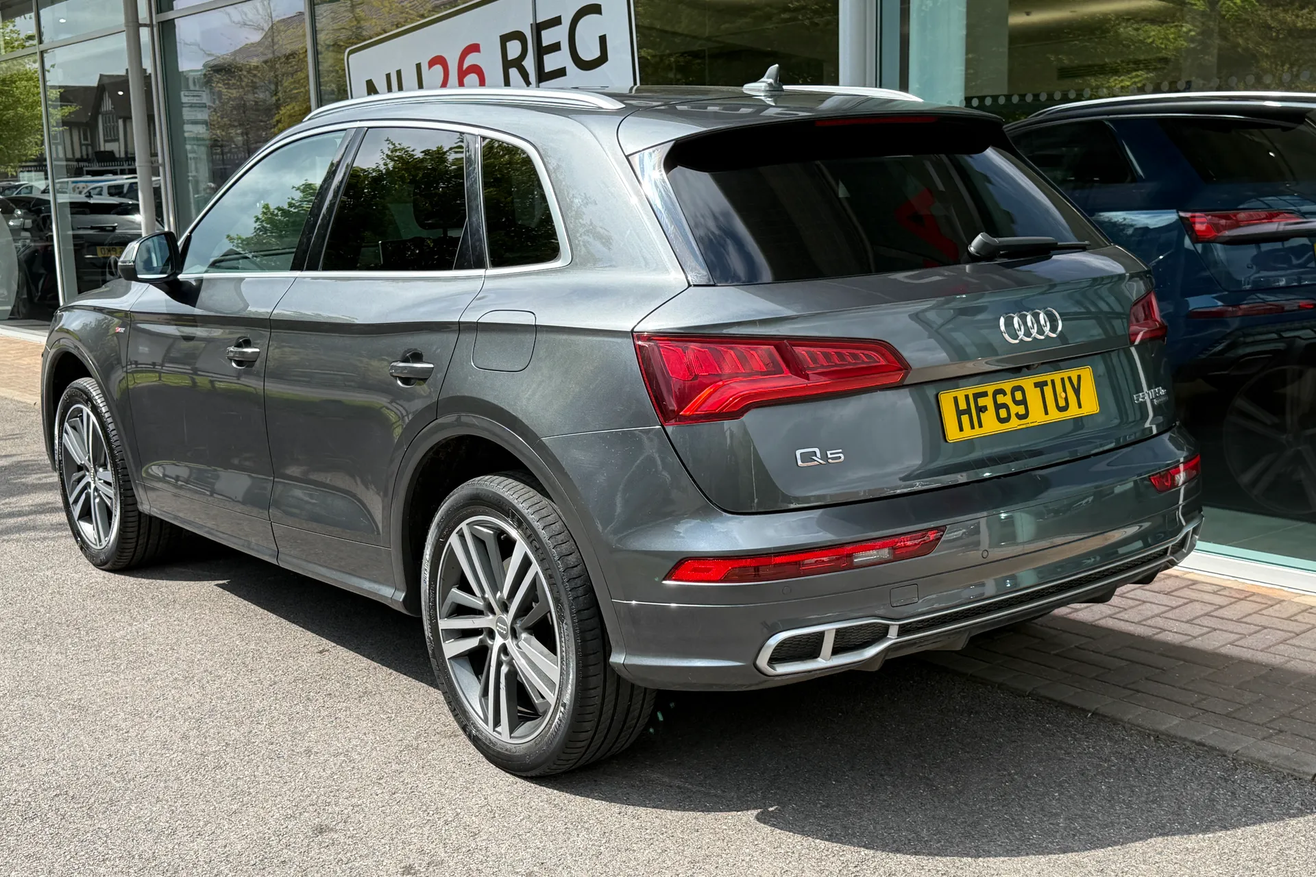 Audi Q5 thumbnail image number 11