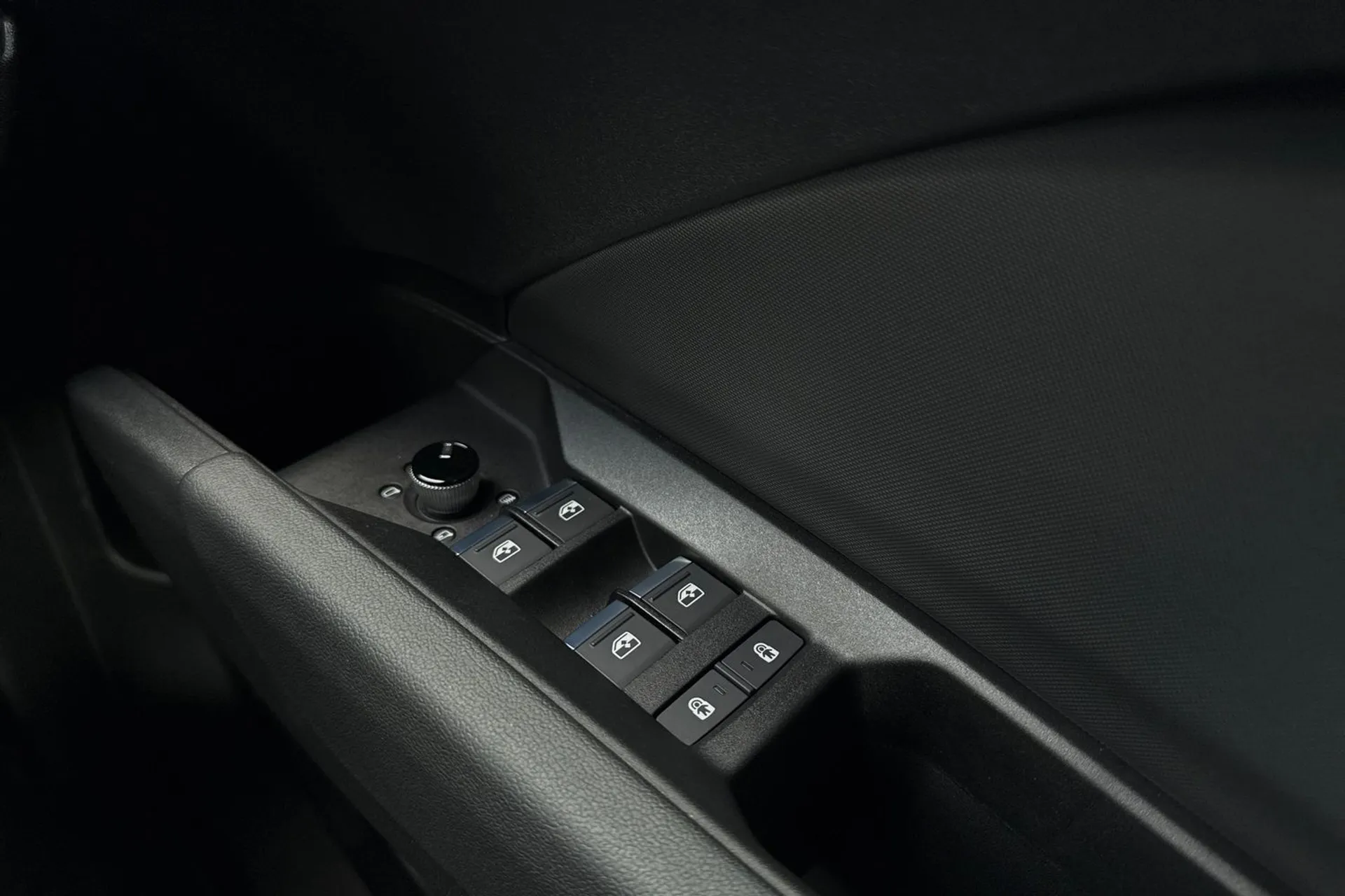 Audi Q4 thumbnail image number 27