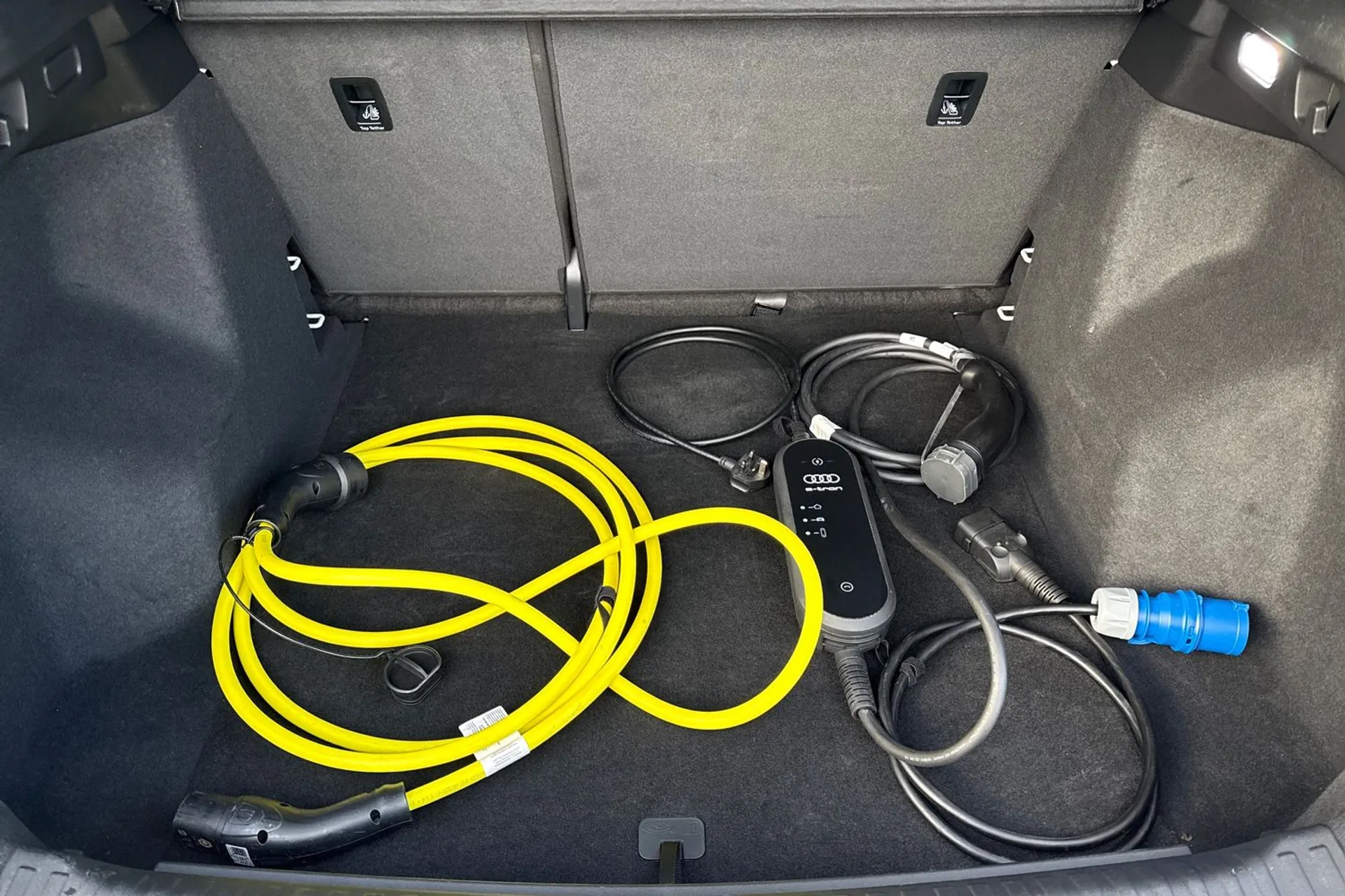 Audi Q4 thumbnail image number 38