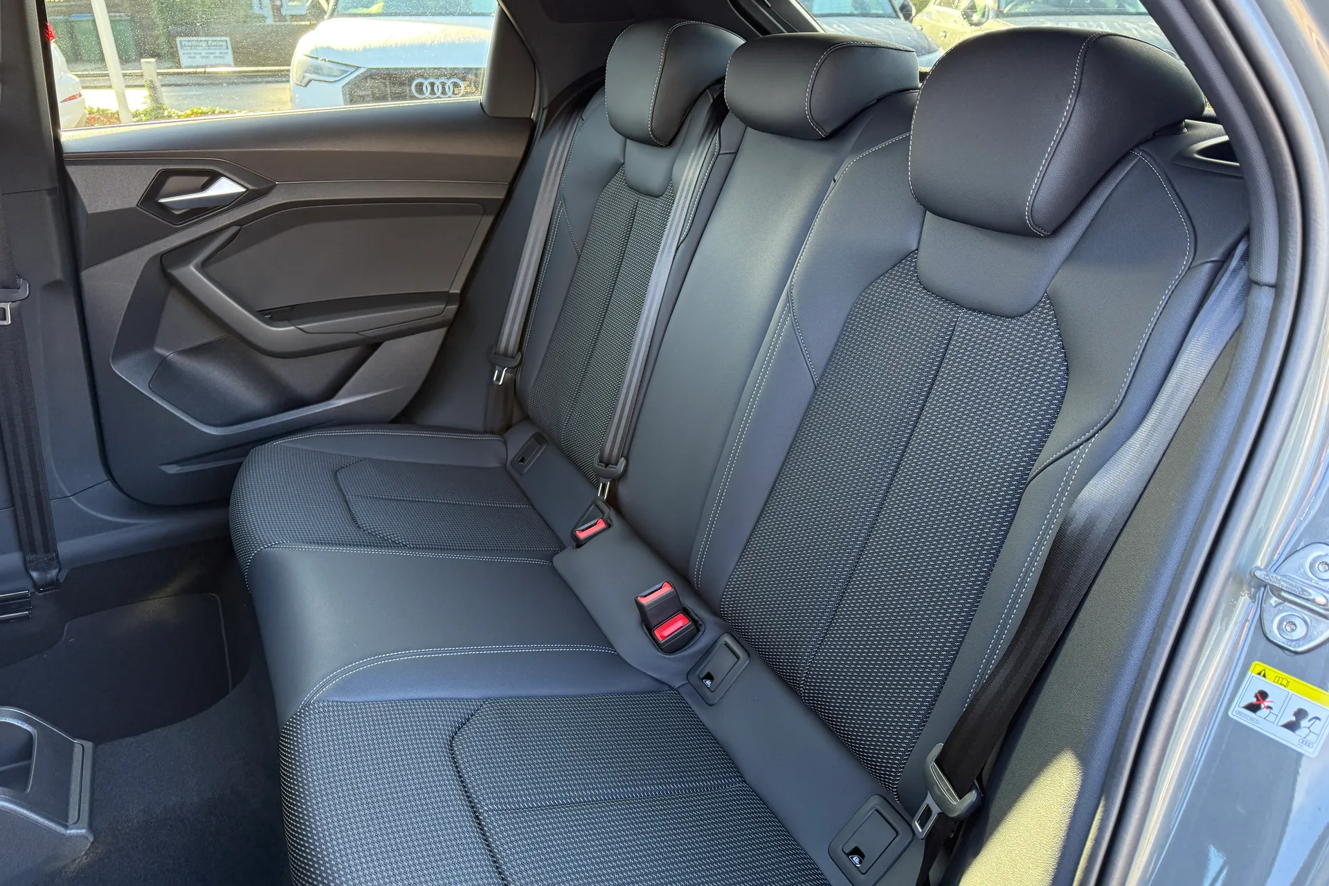 Audi A1 thumbnail image number 40