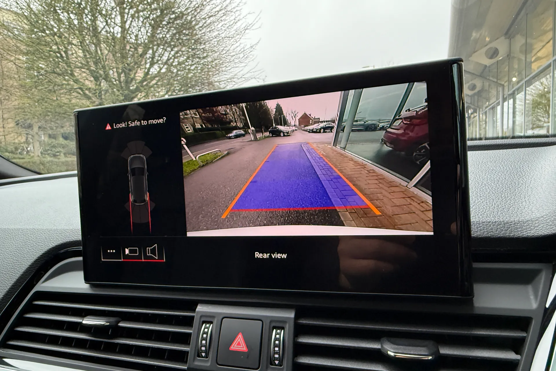 Audi Q5 thumbnail image number 8