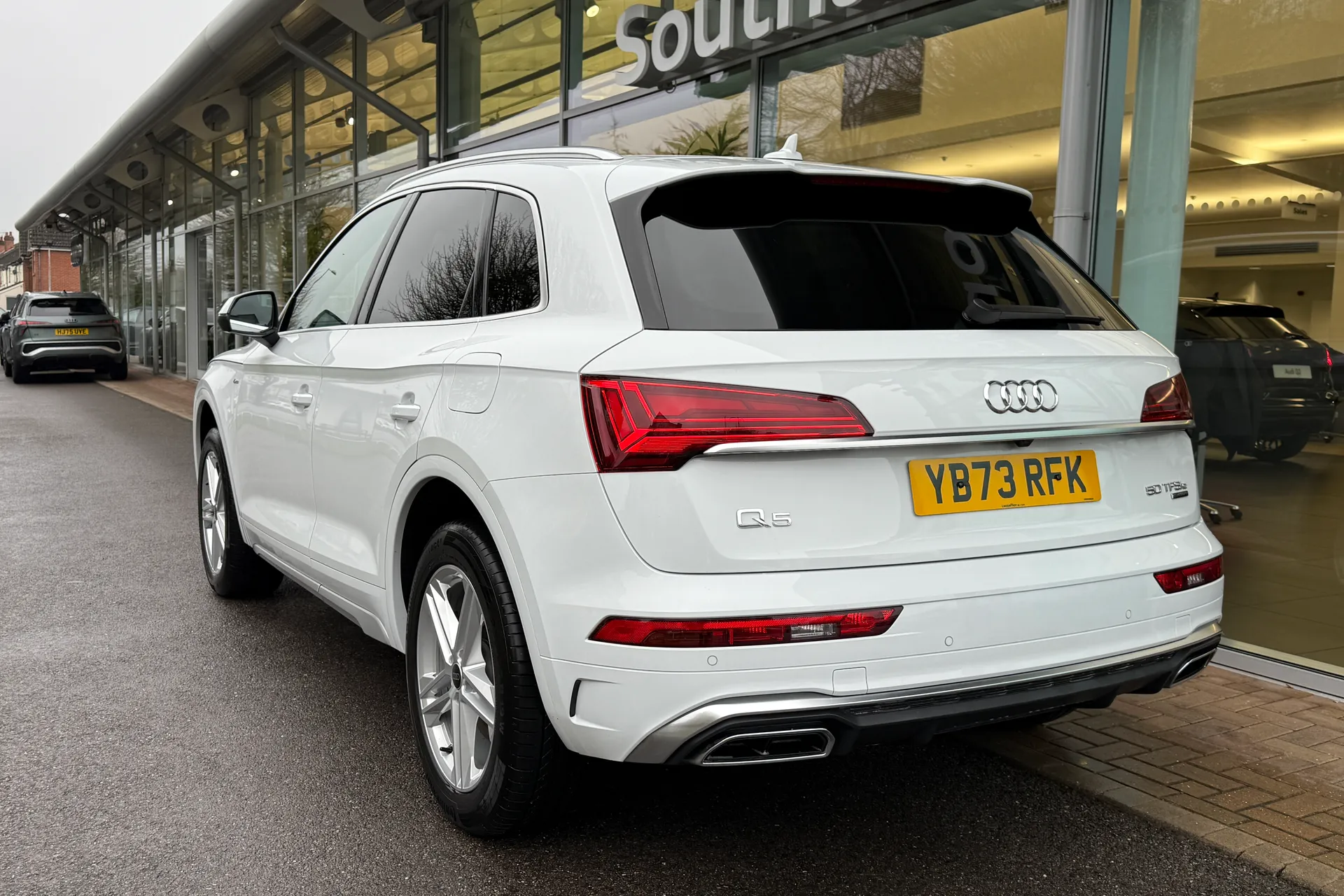 Audi Q5 thumbnail image number 3