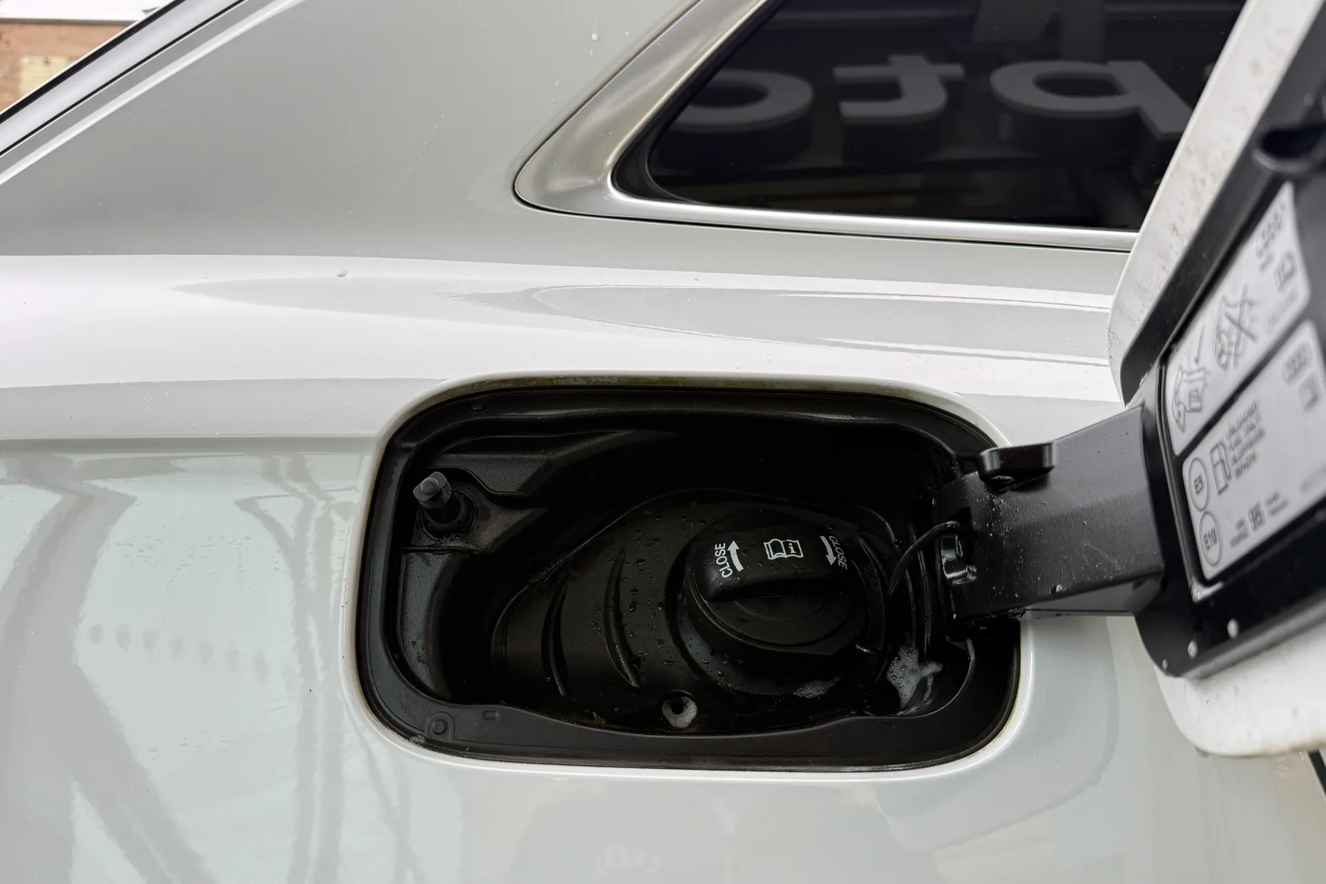 Audi Q5 thumbnail image number 31