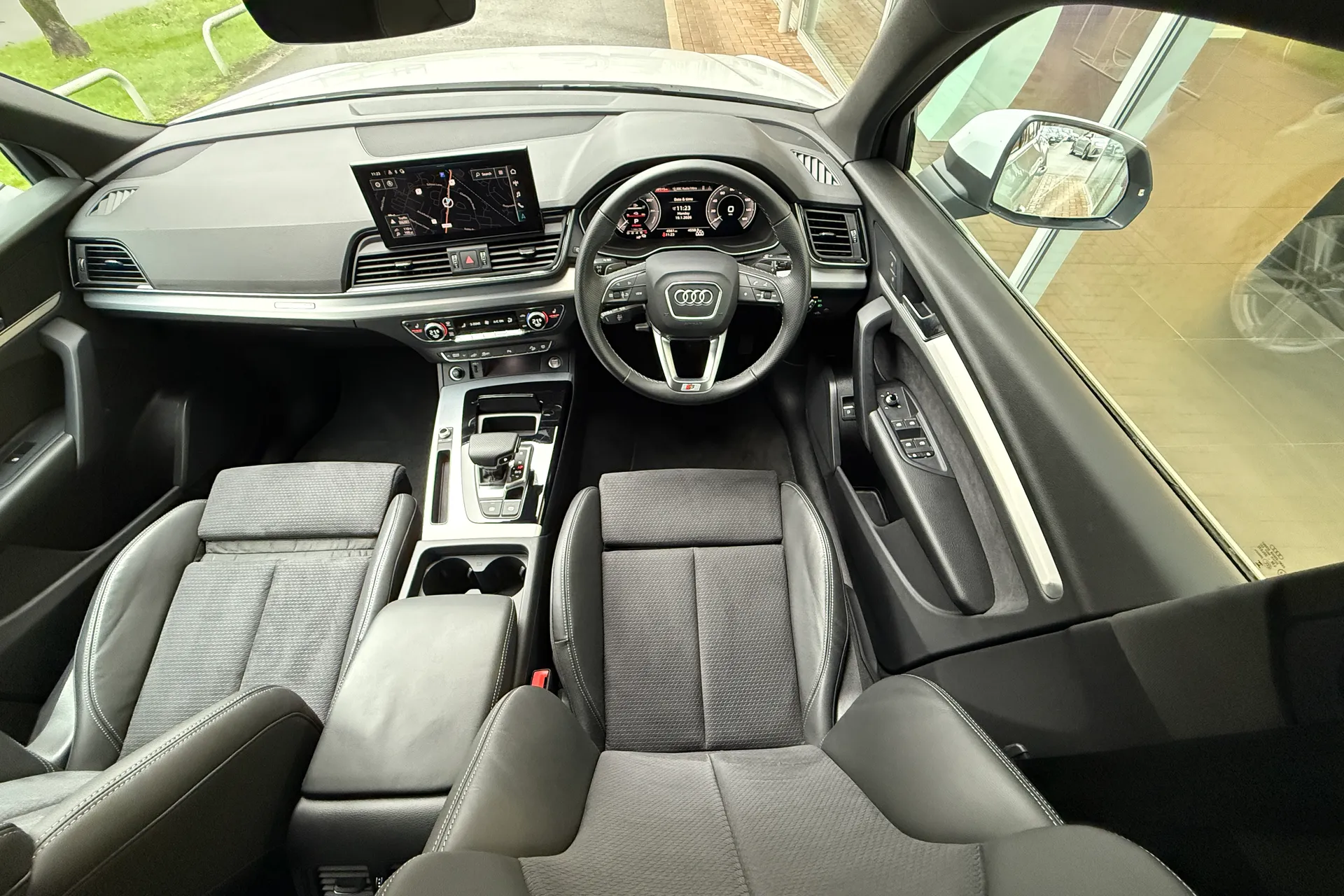 Audi Q5 thumbnail image number 44