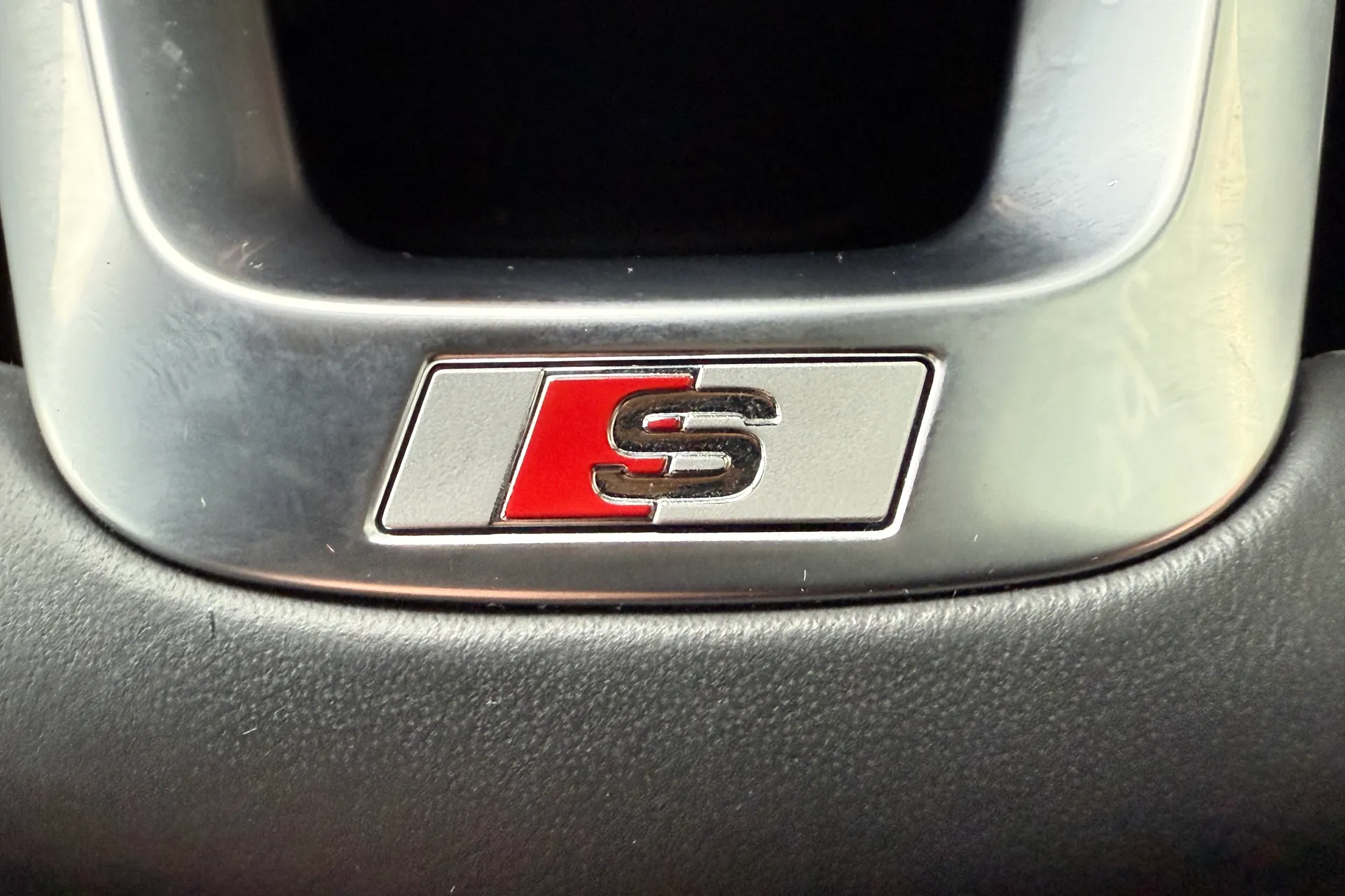 Audi Q5 thumbnail image number 22