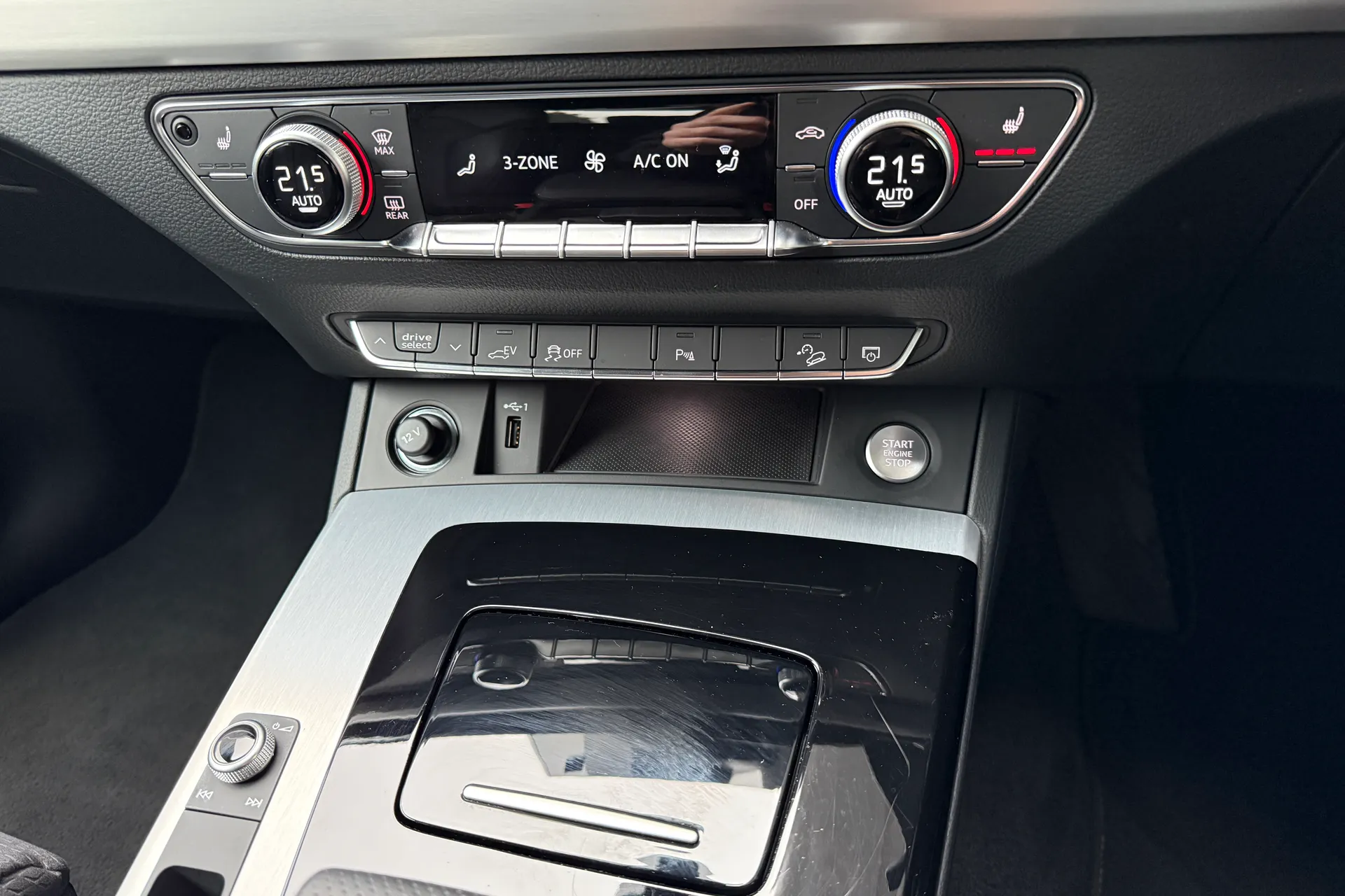 Audi Q5 thumbnail image number 13