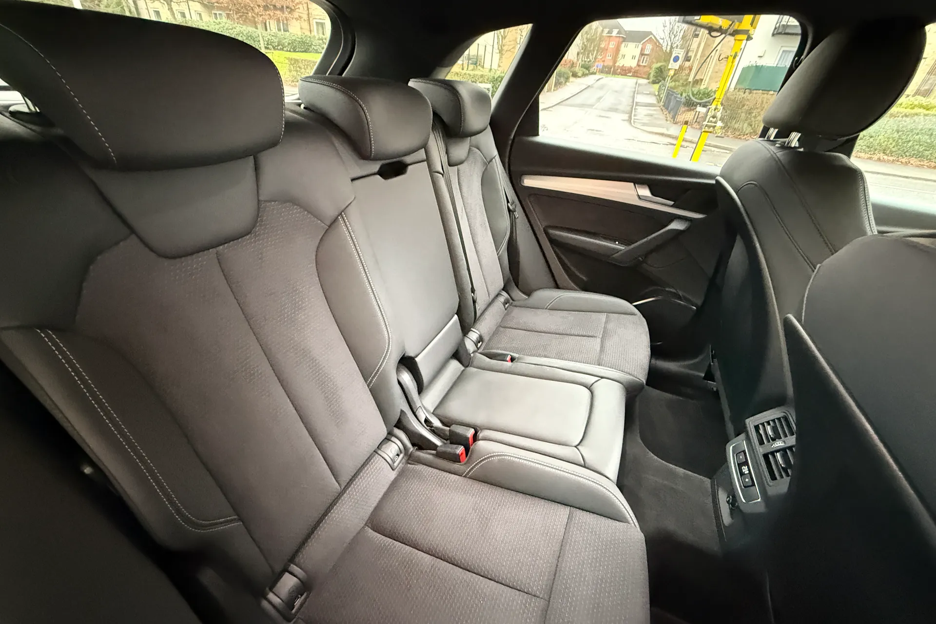 Audi Q5 thumbnail image number 30