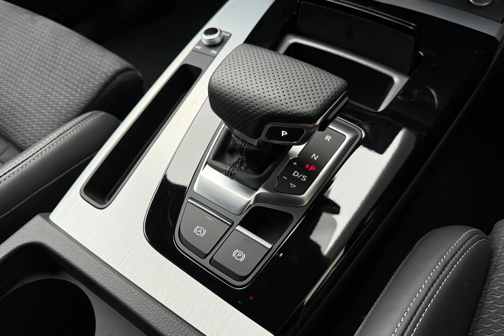 Audi Q5 thumbnail image number 20