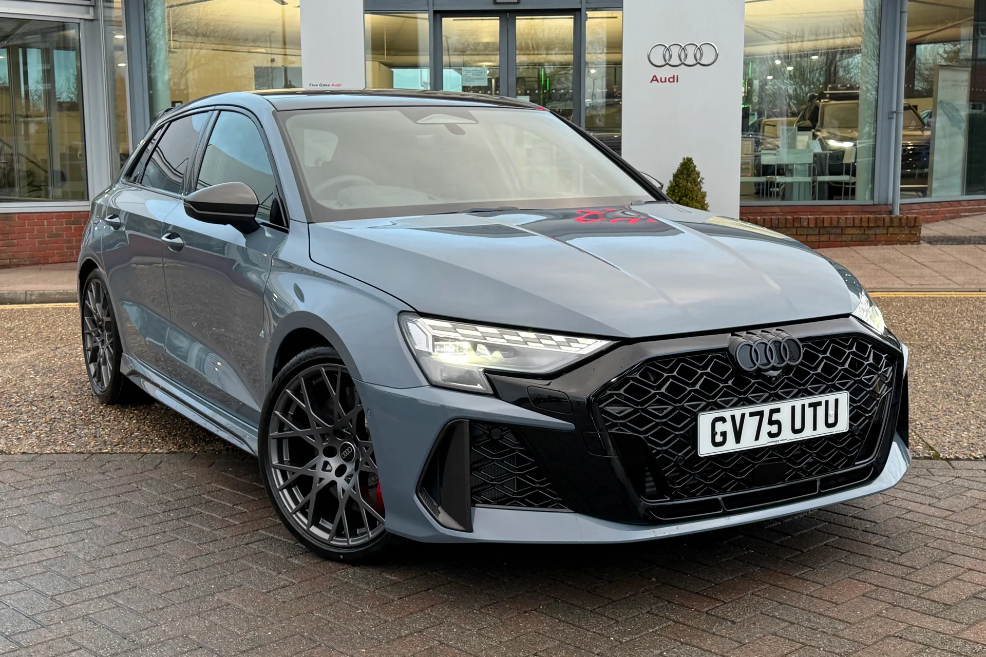 Audi RS3 thumbnail image number 28