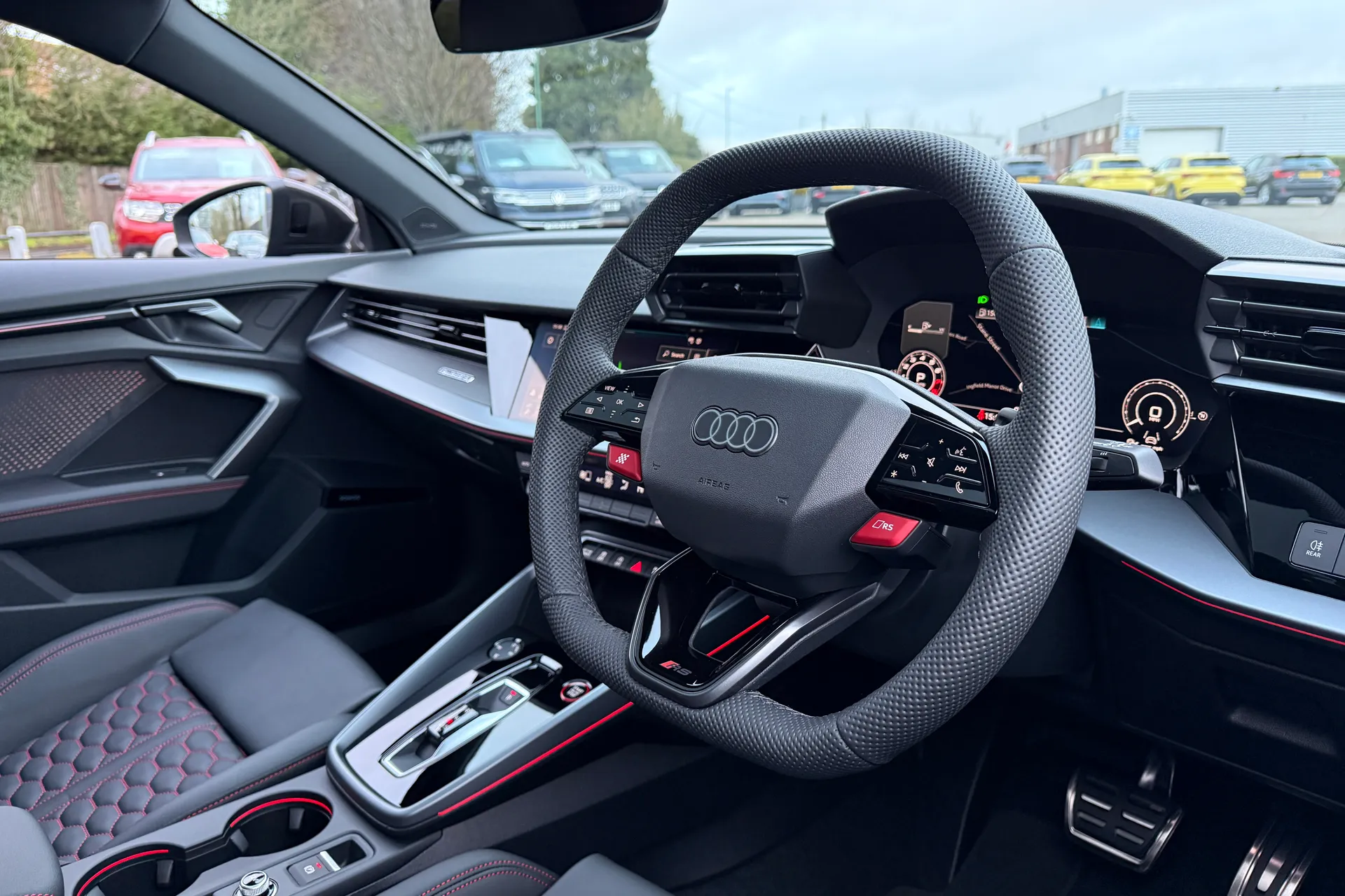 Audi RS3 thumbnail image number 32