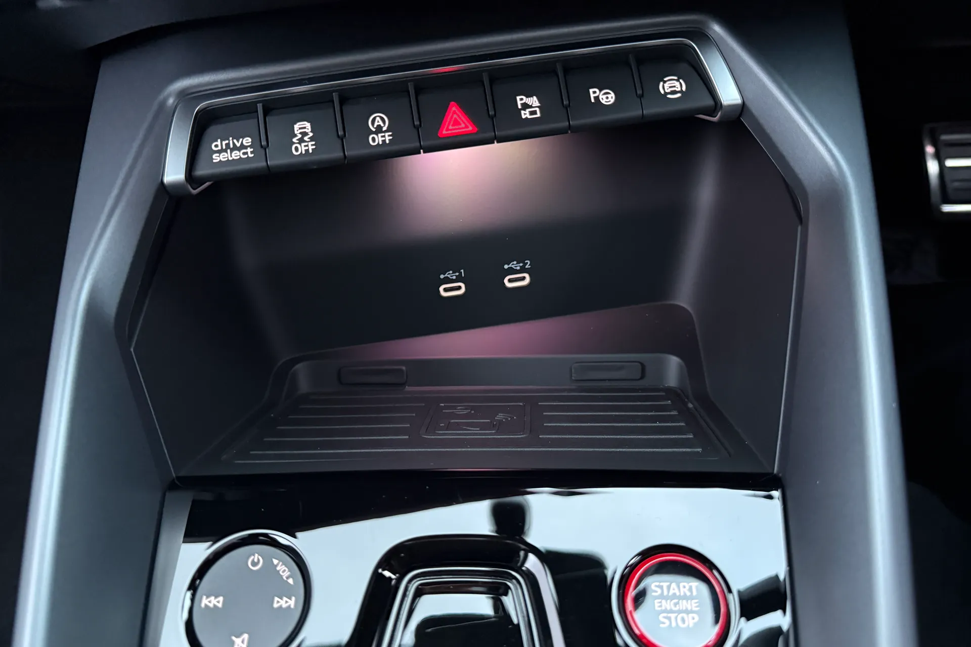 Audi RS3 thumbnail image number 19