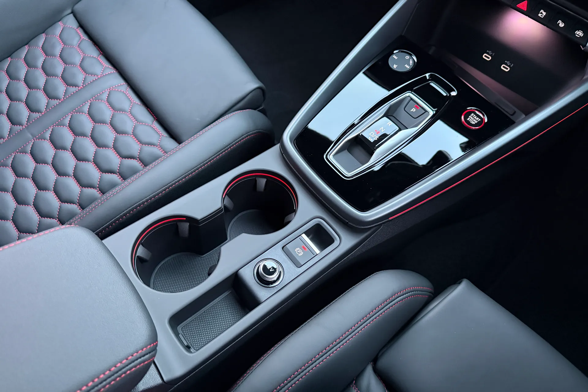 Audi RS3 thumbnail image number 48