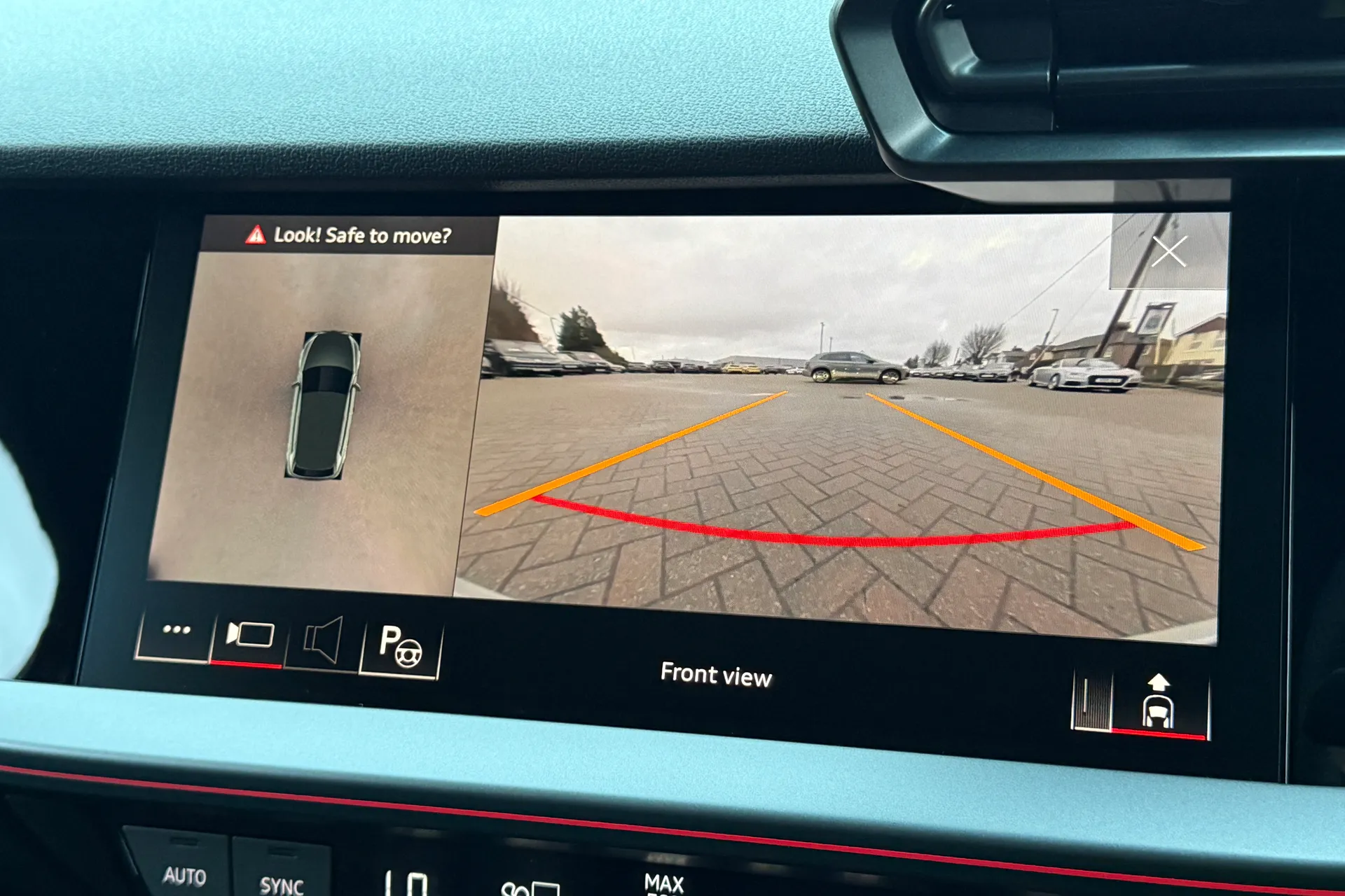 Audi RS3 thumbnail image number 10