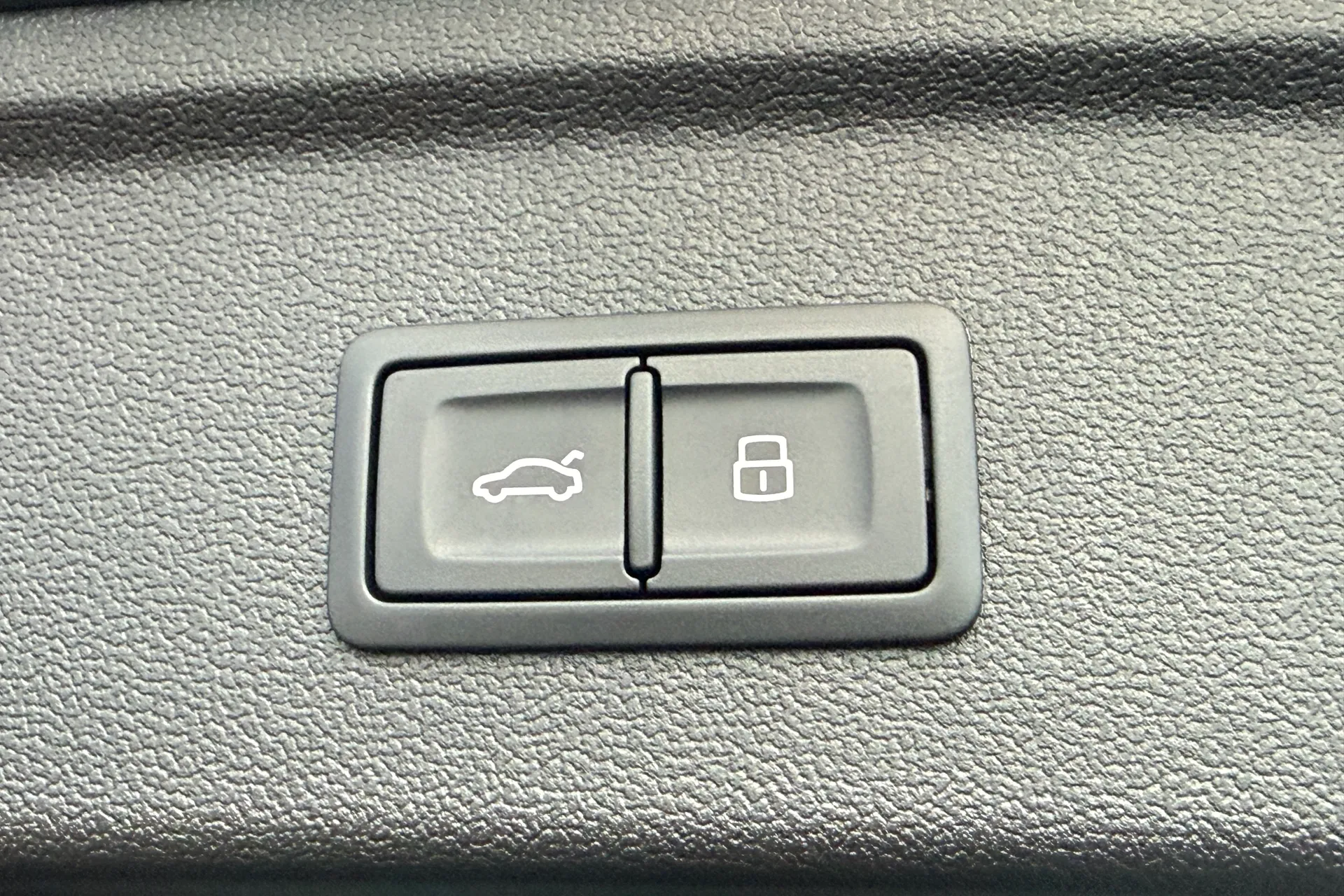 Audi RS3 thumbnail image number 45