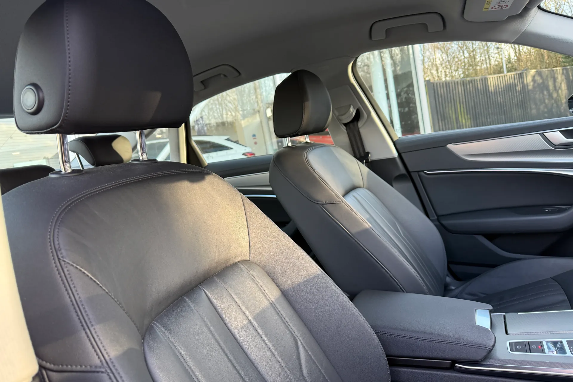 Audi A6 SPORT 40 TDI S-A thumbnail image number 10