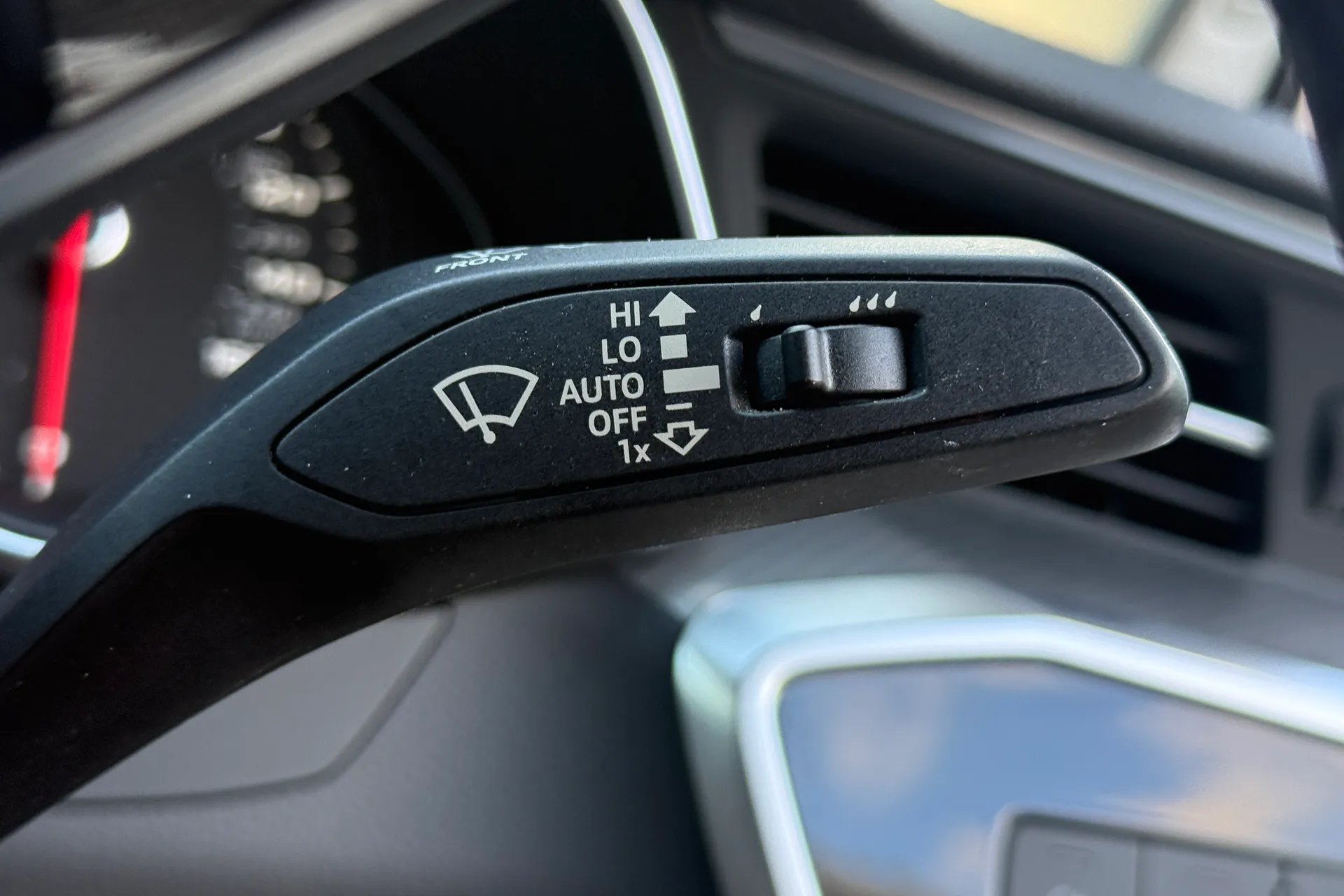 Audi A6 SPORT 40 TDI S-A thumbnail image number 17