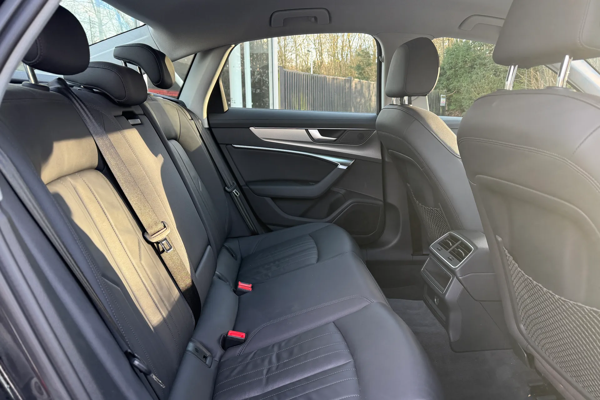 Audi A6 SPORT 40 TDI S-A thumbnail image number 27