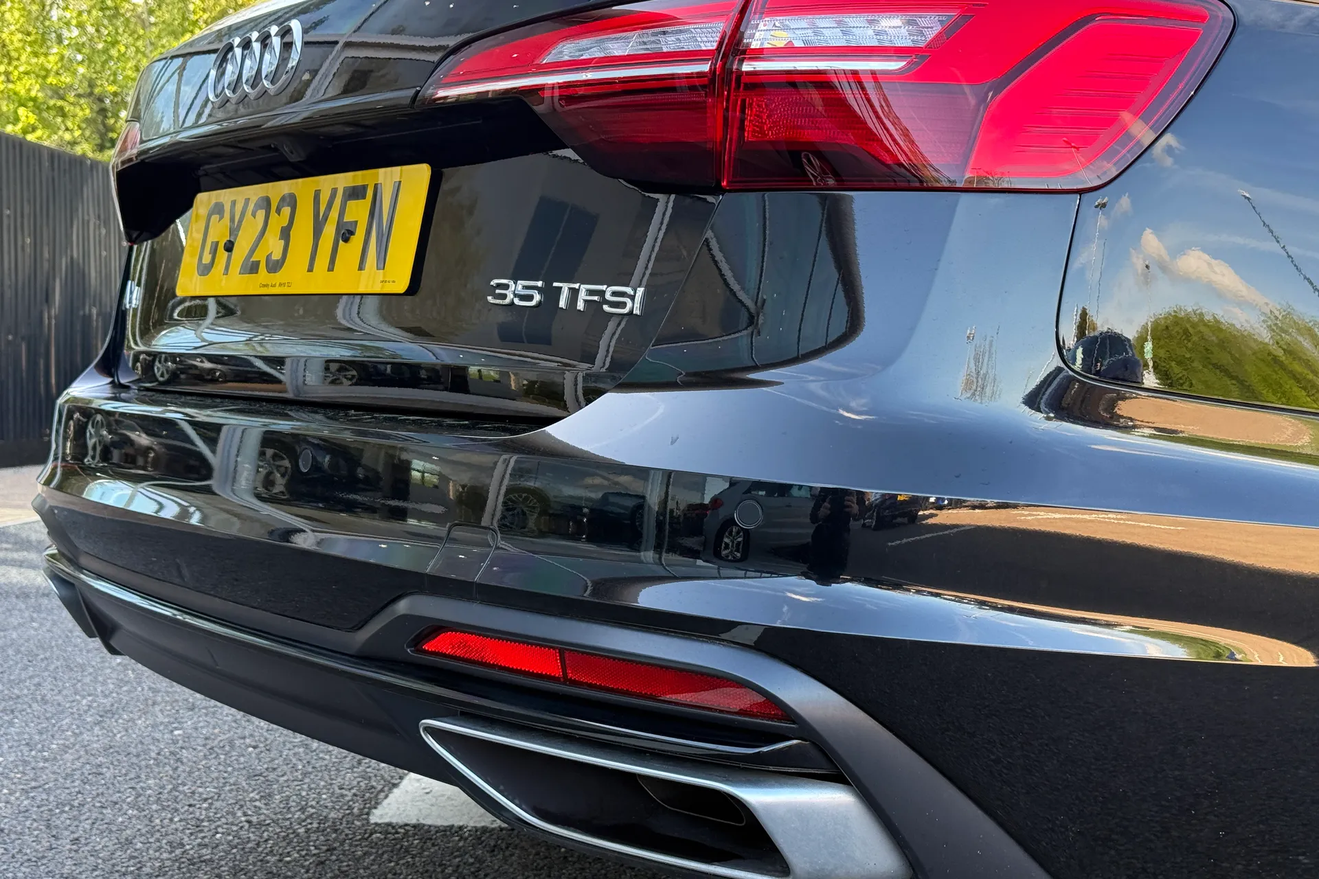 Audi A4 thumbnail image number 40