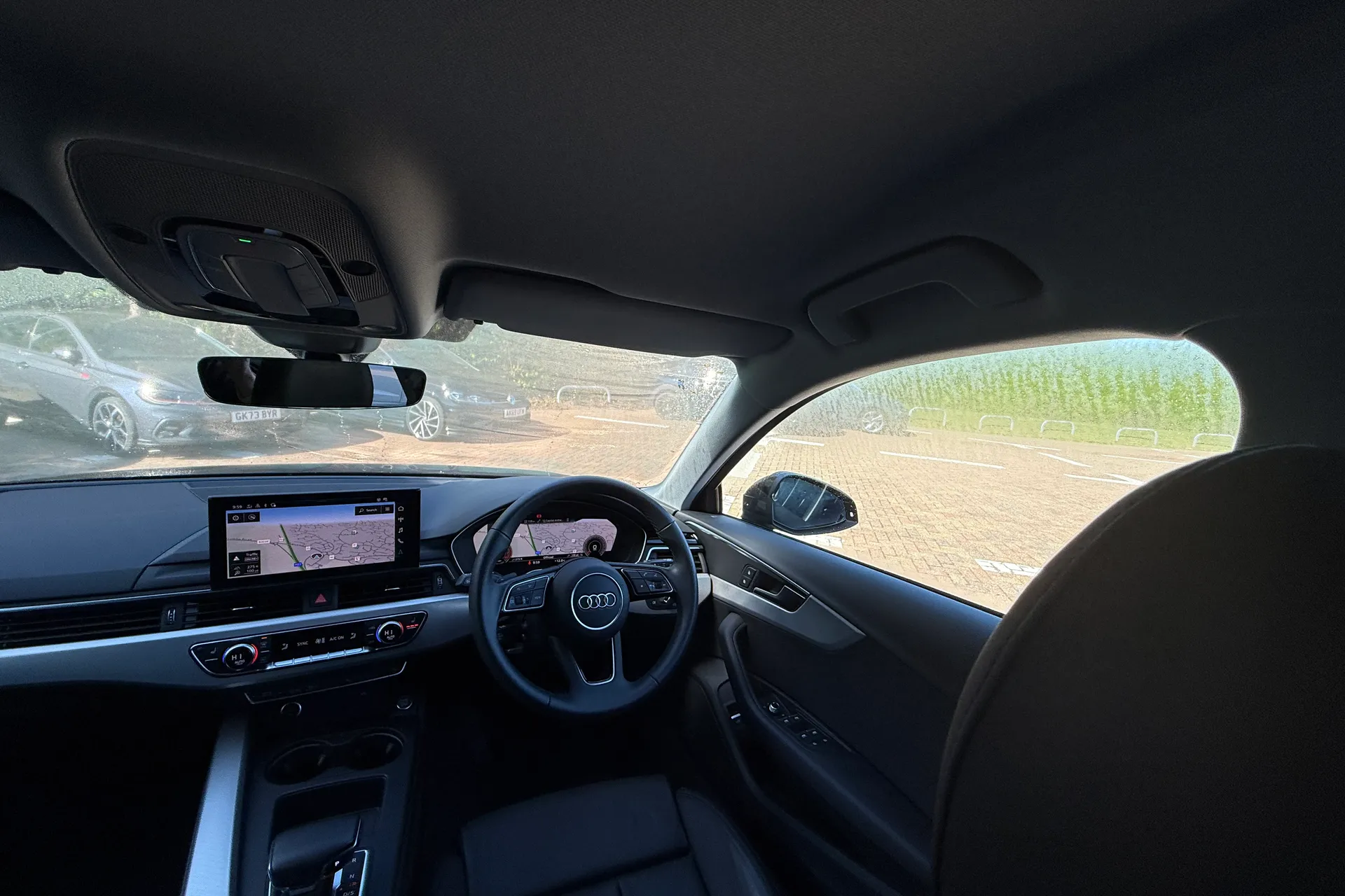 Audi A4 thumbnail image number 36