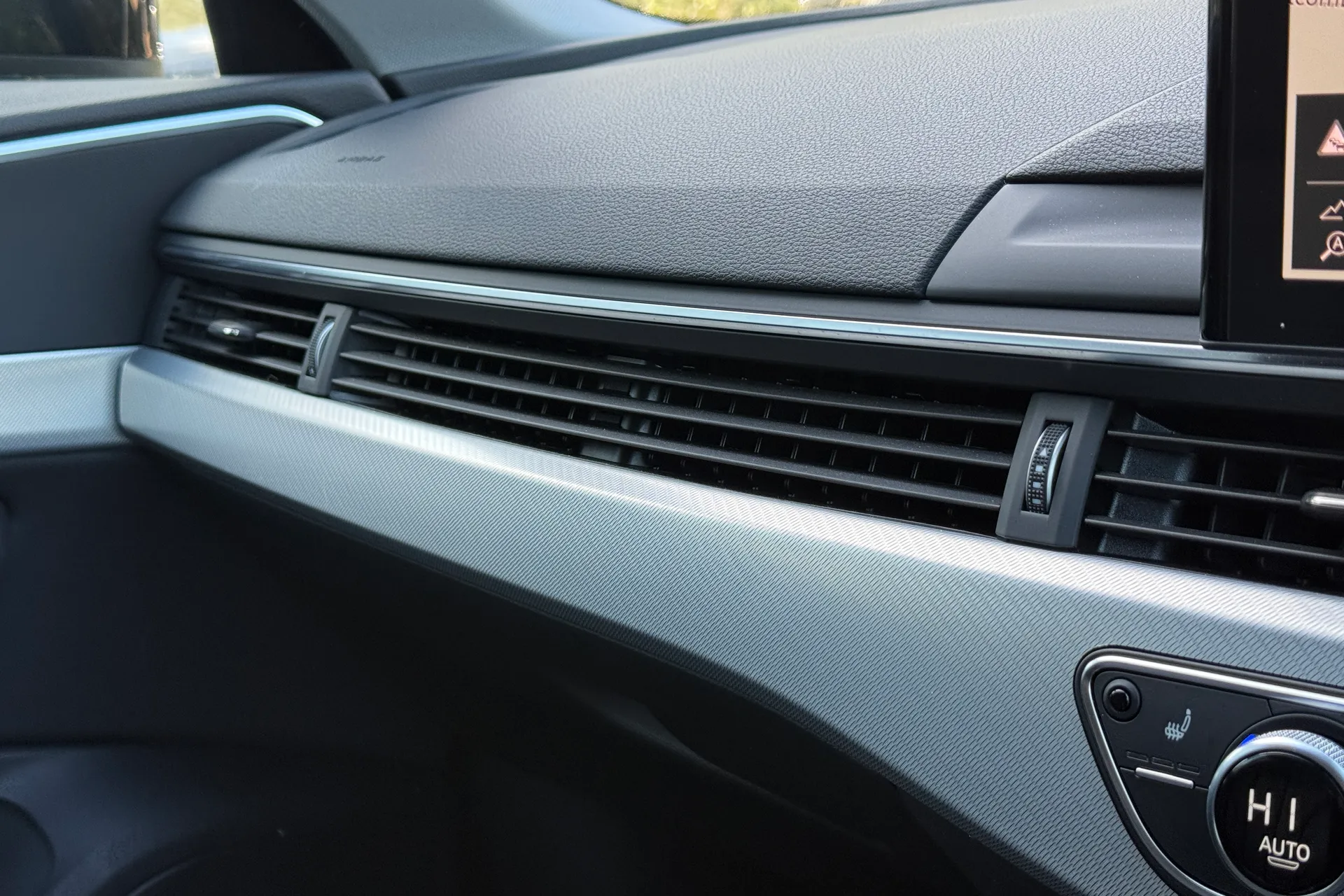 Audi A4 thumbnail image number 20