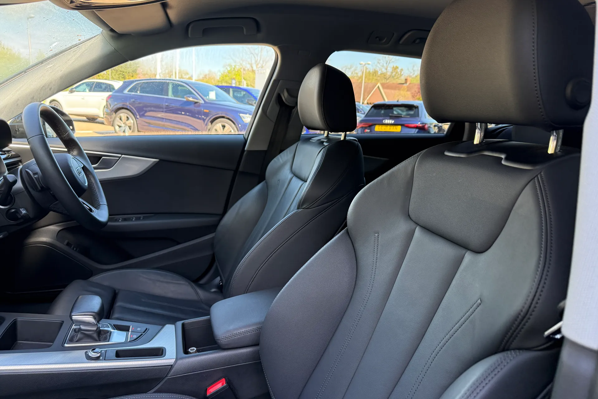 Audi A4 thumbnail image number 52