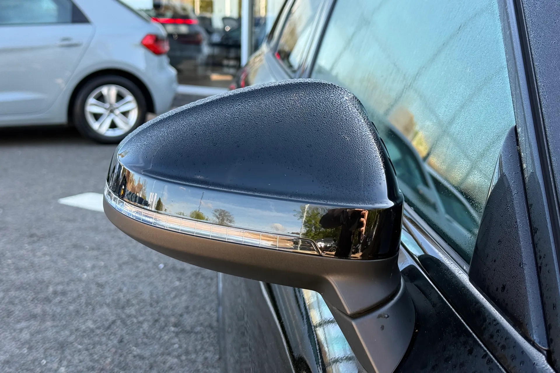 Audi A4 thumbnail image number 7
