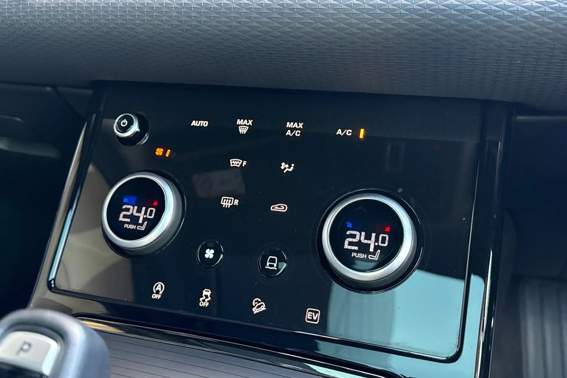 LAND ROVER RANGE ROVER EVOQUE thumbnail image number 47