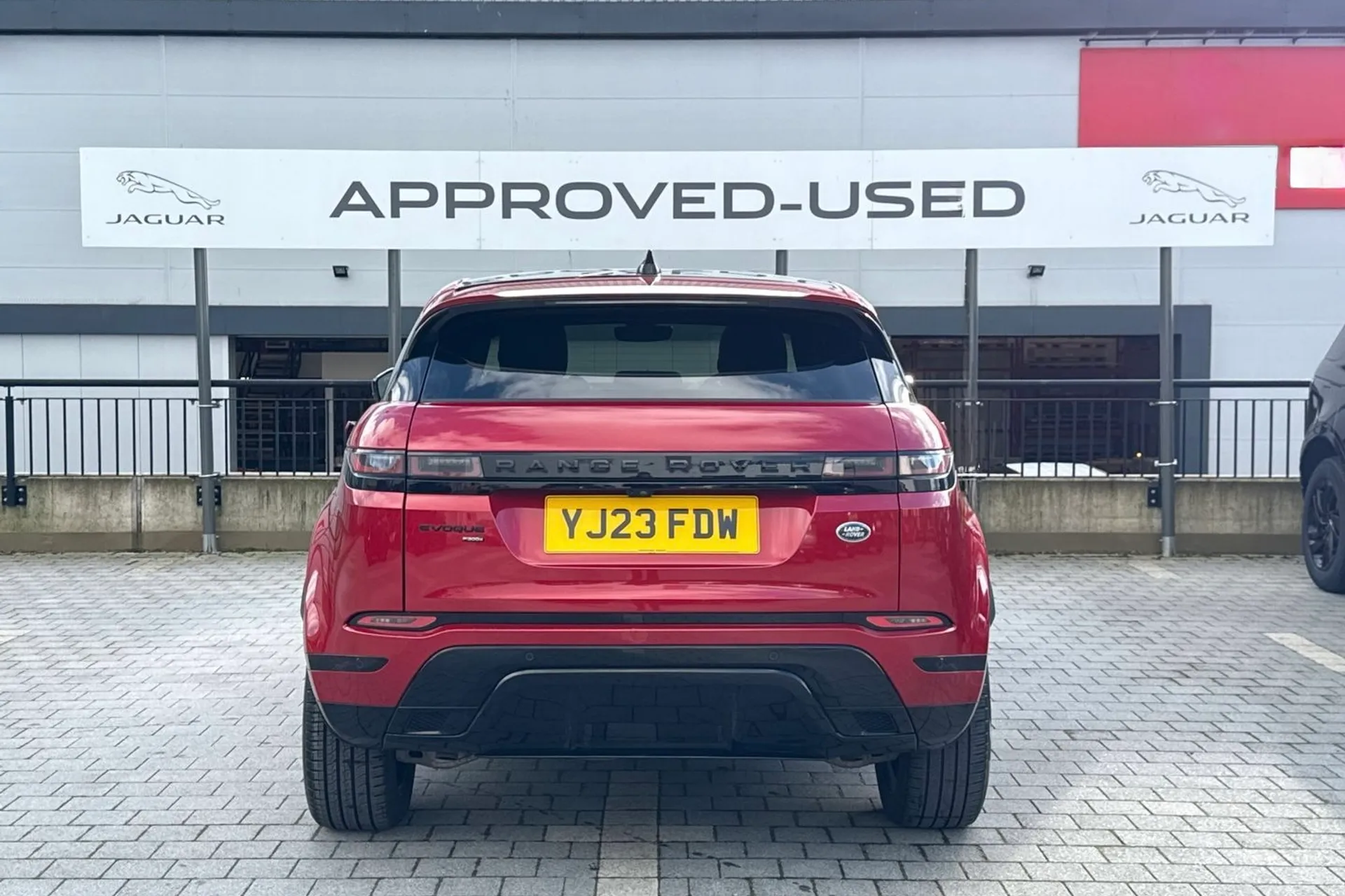 LAND ROVER RANGE ROVER EVOQUE thumbnail image number 8