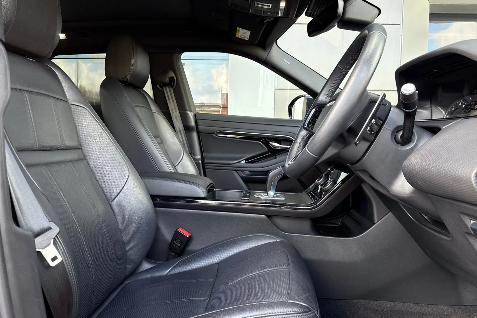 LAND ROVER RANGE ROVER EVOQUE thumbnail image number 21