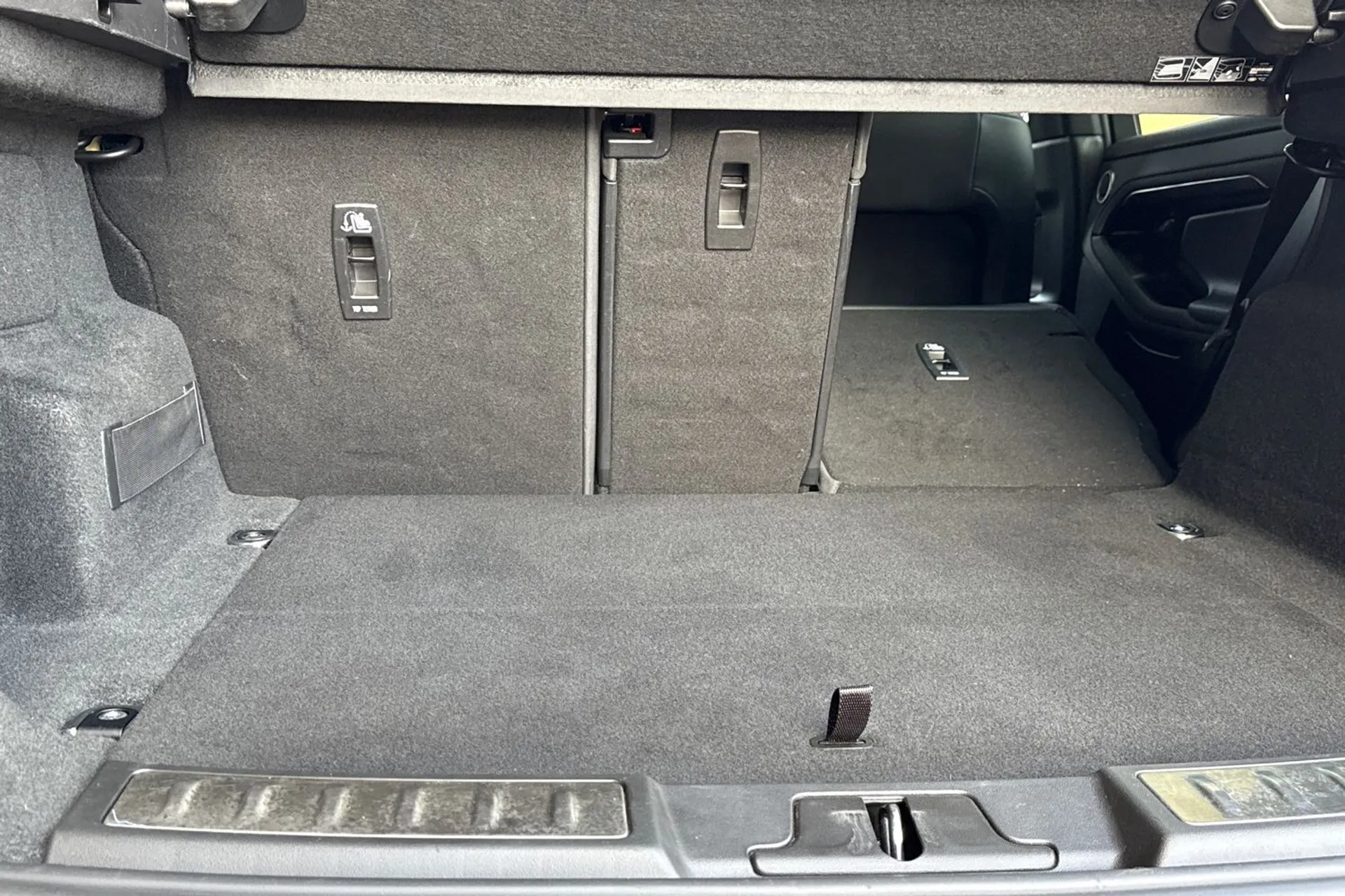 LAND ROVER RANGE ROVER EVOQUE thumbnail image number 34