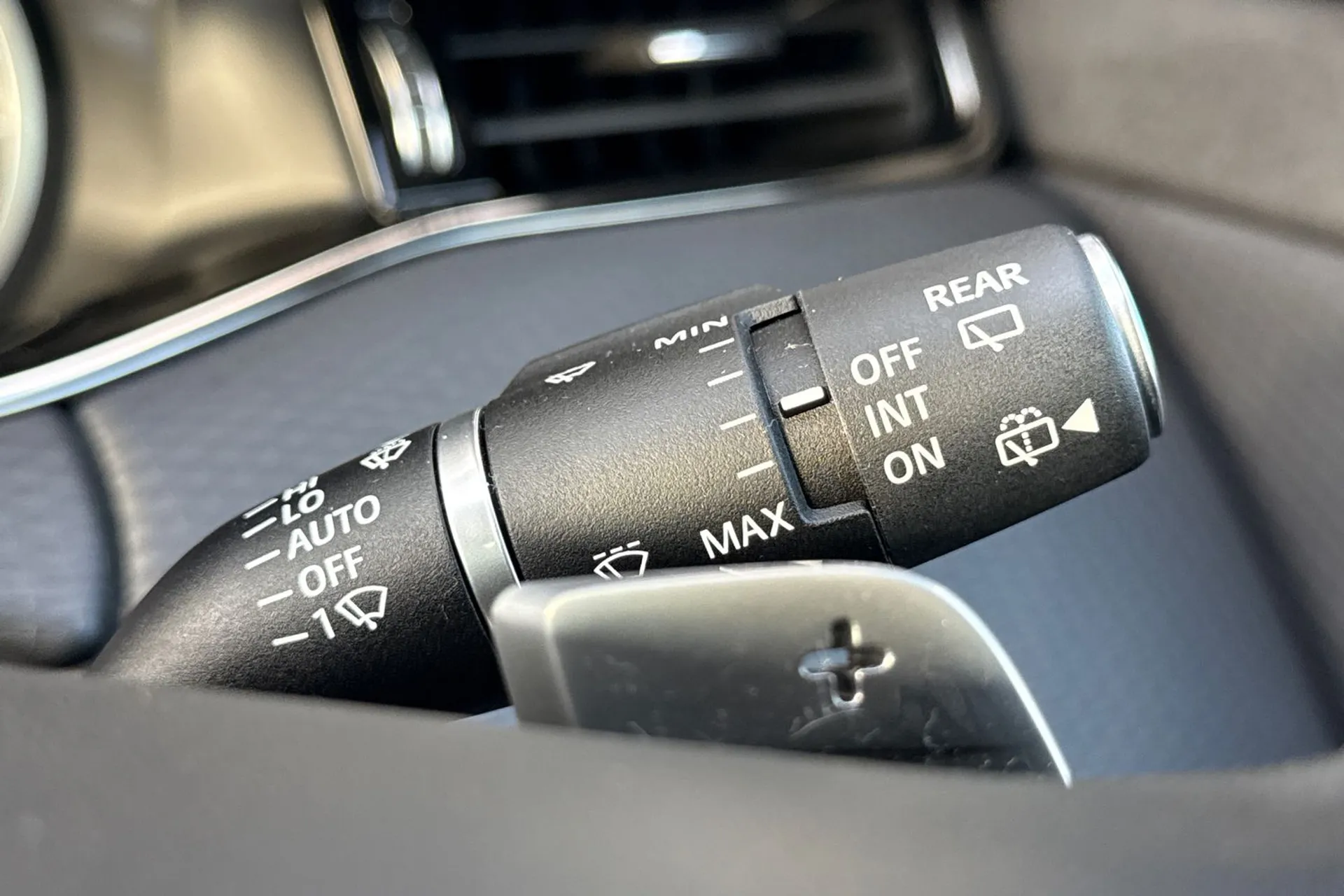 LAND ROVER RANGE ROVER EVOQUE thumbnail image number 61