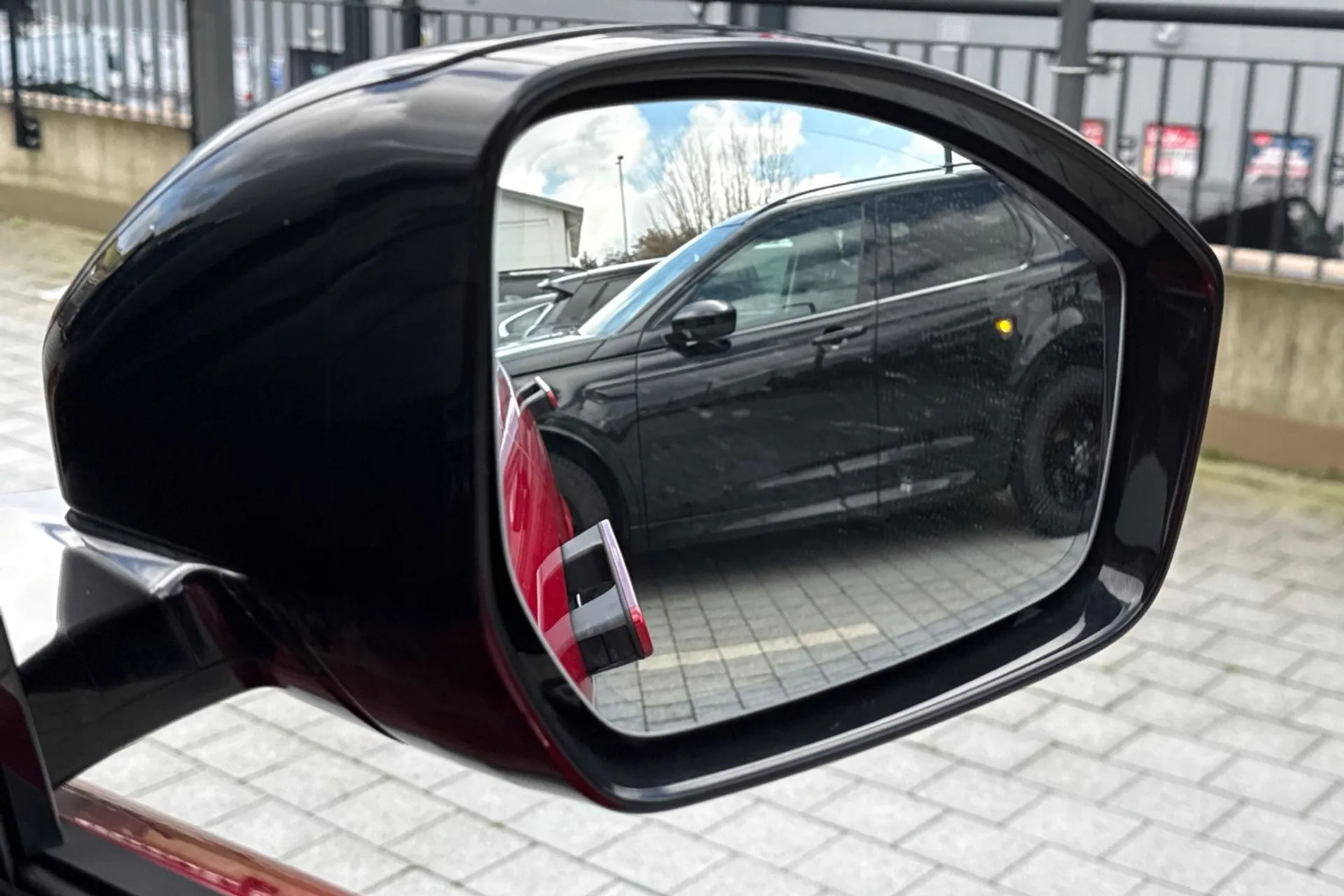 LAND ROVER RANGE ROVER EVOQUE thumbnail image number 27